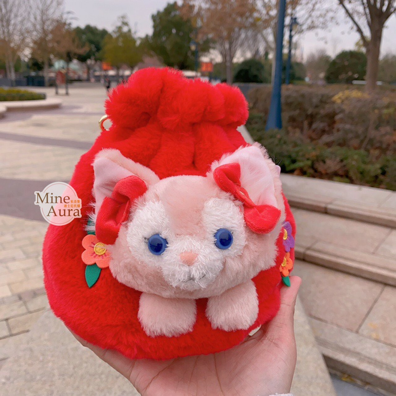 (限時特價) 2023 新春 玲娜貝兒 Lina bell 絨毛 大頭造型 束口 水桶包 斜背包 -上海迪士尼樂園