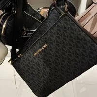 [S] MICHAEL KORS 35S1GTVC3B JET SET TRAVEL SMALL CROSSBODY W TECH ATTCH, BLACK, 194900472309 (SMK299)