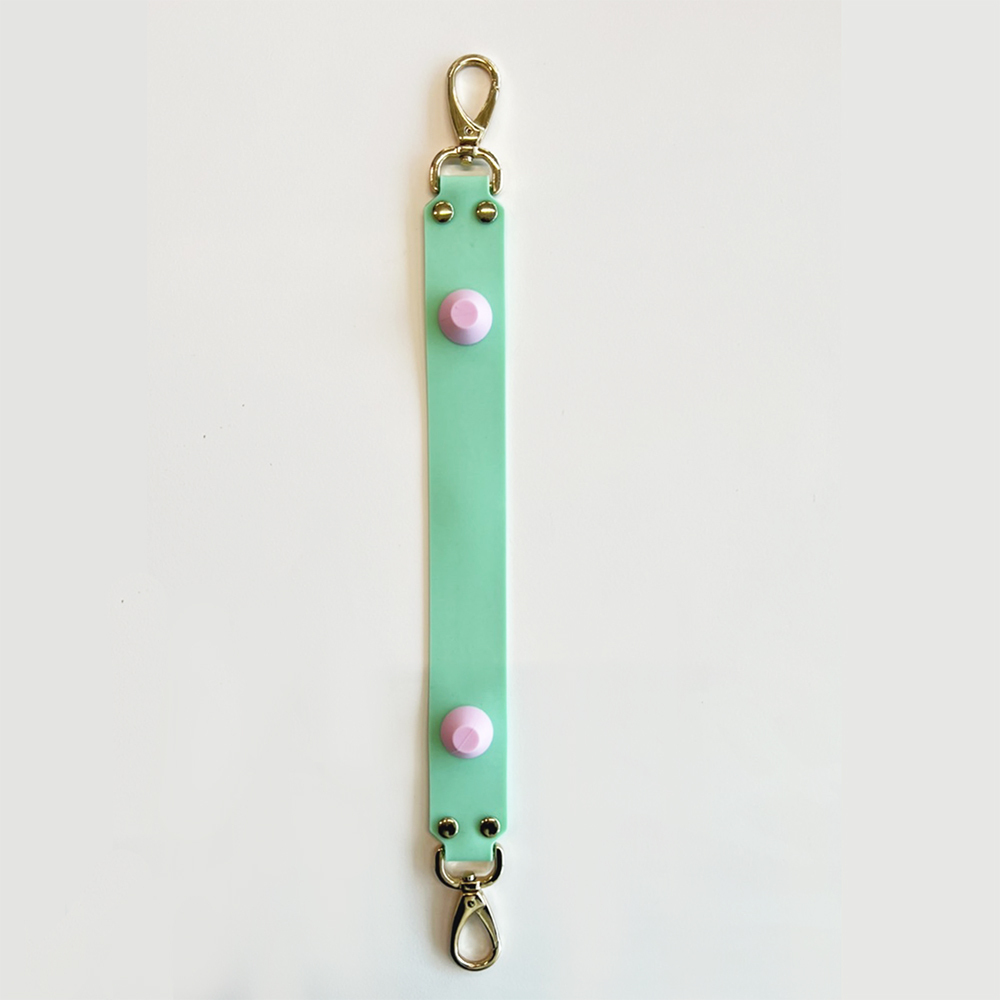 Candies Happy Strap 晚宴包(粉)短鍊(兩顆寶石綠)