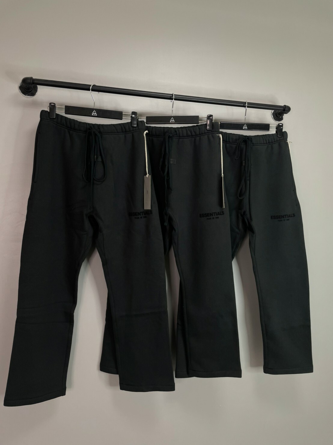 FOG Essentials 植絨字體Logo 抽繩 棉長褲  無縮口款