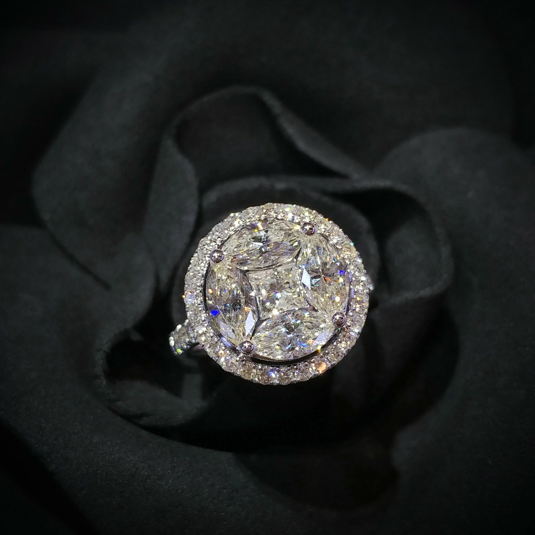 18K White Gold 2.84ct Diamond Ring