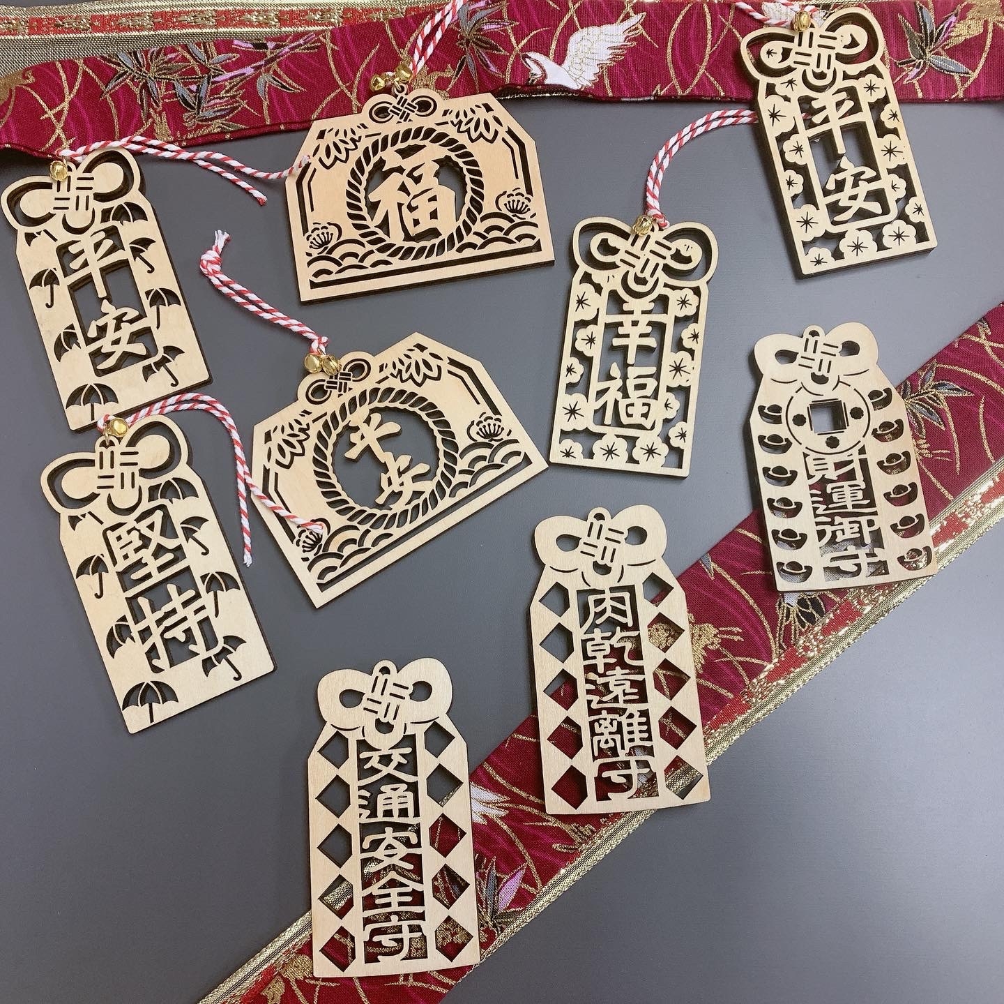 9caketopper 木製御守| 車掛掛飾| 九款可選| 香港品牌 香港設計| 香港製造