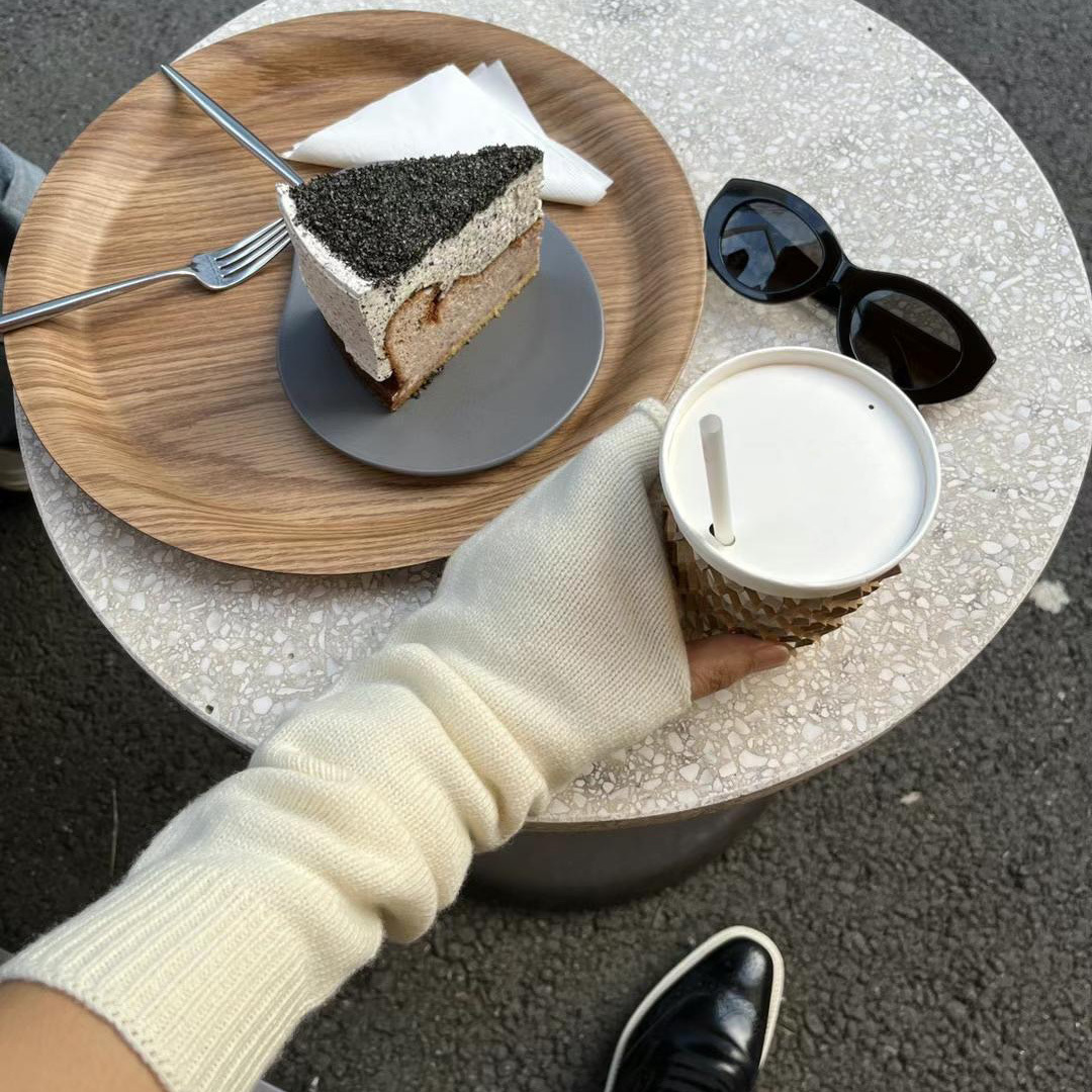 今冬必收羊毛長袖套(白/墨黑)