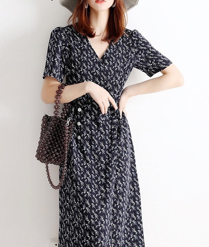 側排釦碎花雪紡洋裝  藏青