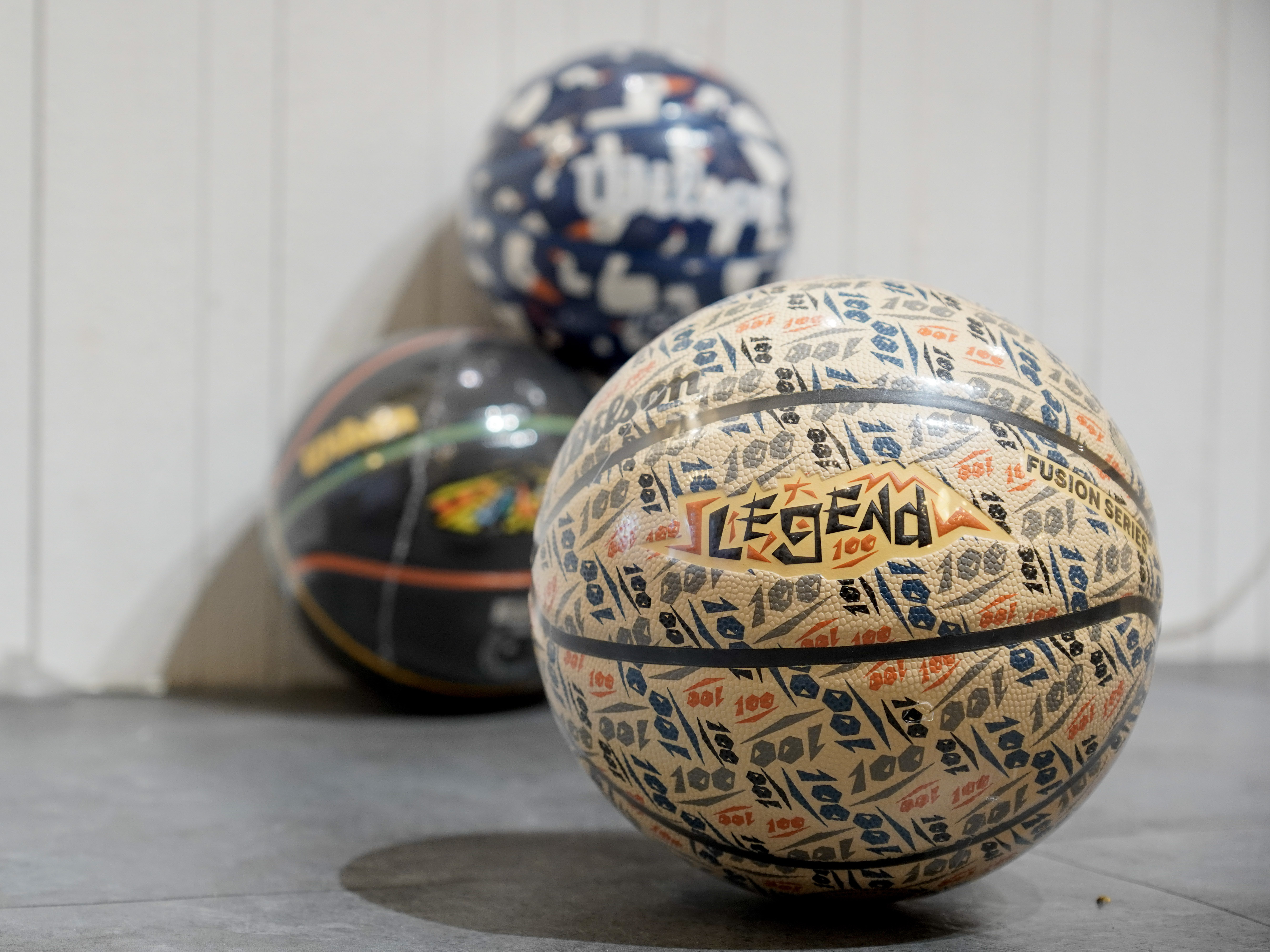 WILSON x DIGIWAY 聯名致勝當潮系列 LEGEND 7號籃球 米白色