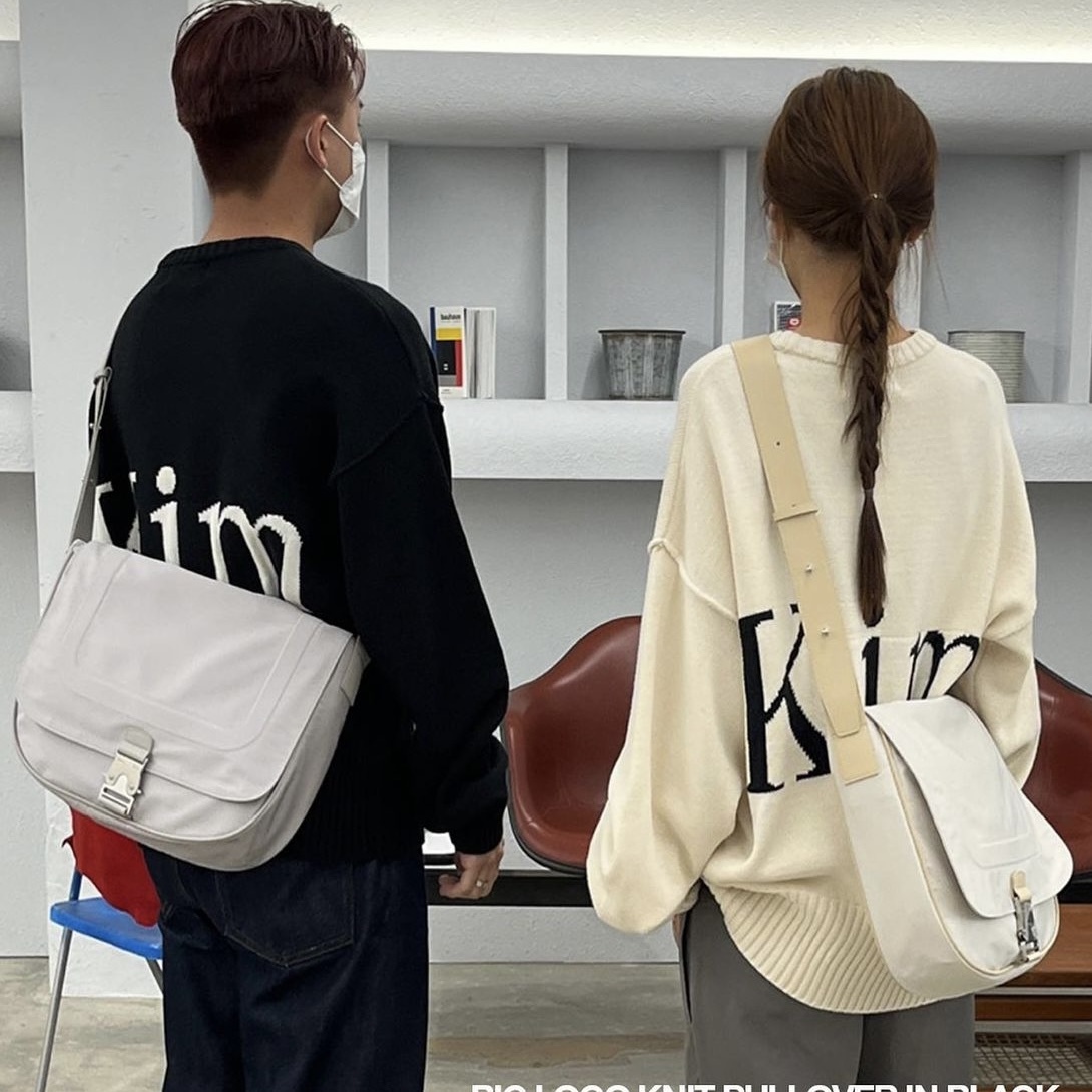 現貨 Matin Kim 扣環 Buckle包 側背包 腋下包 ( 預購備貨天數較長 可以等候再下單)