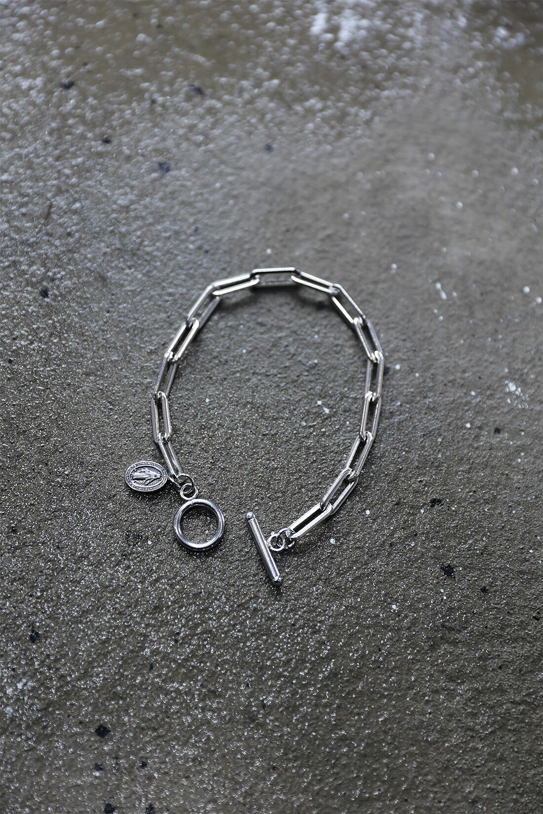 Maria吊墜鏈條扭矩手鍊