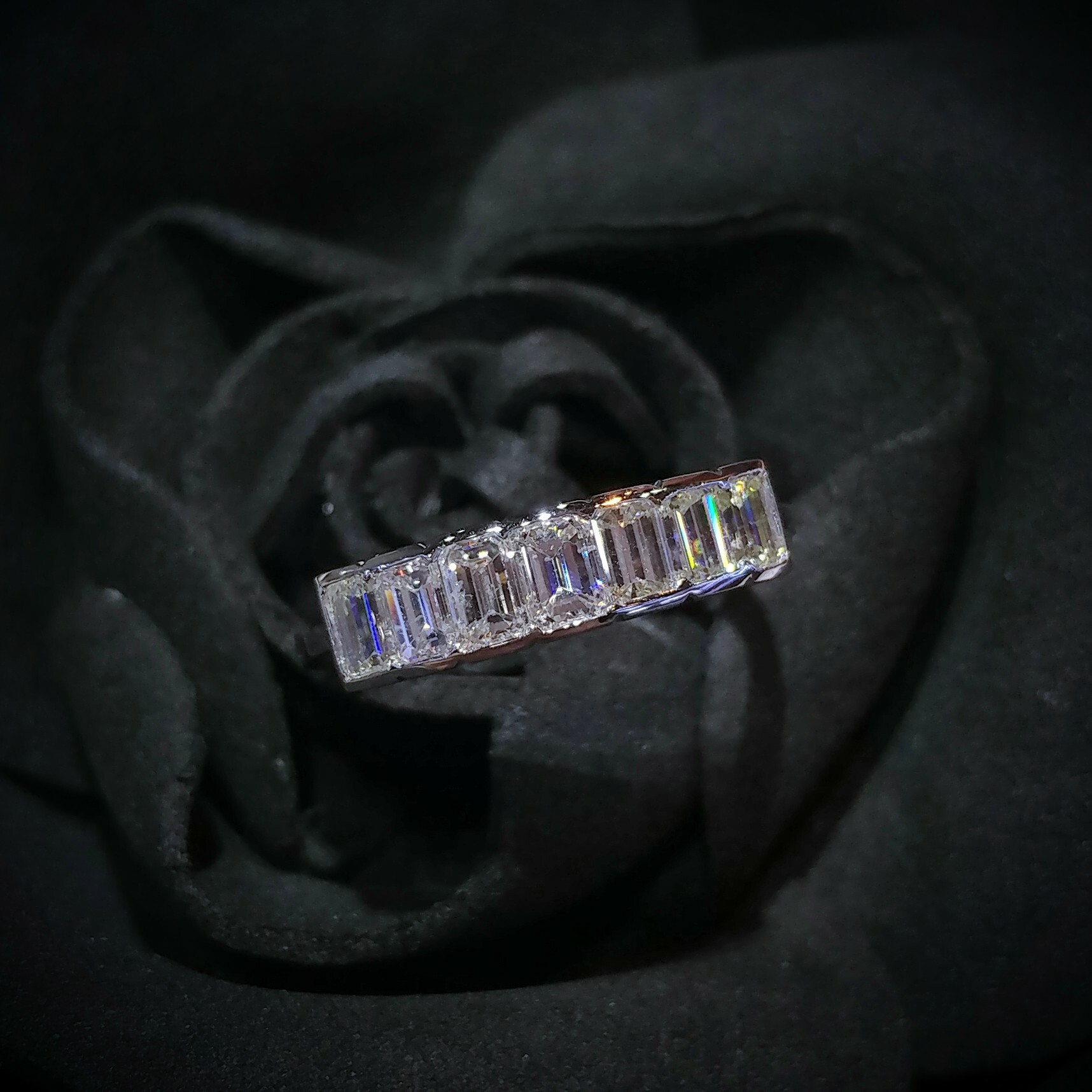 18K White Gold 1.10ct Emerald Cut Diamond Ring