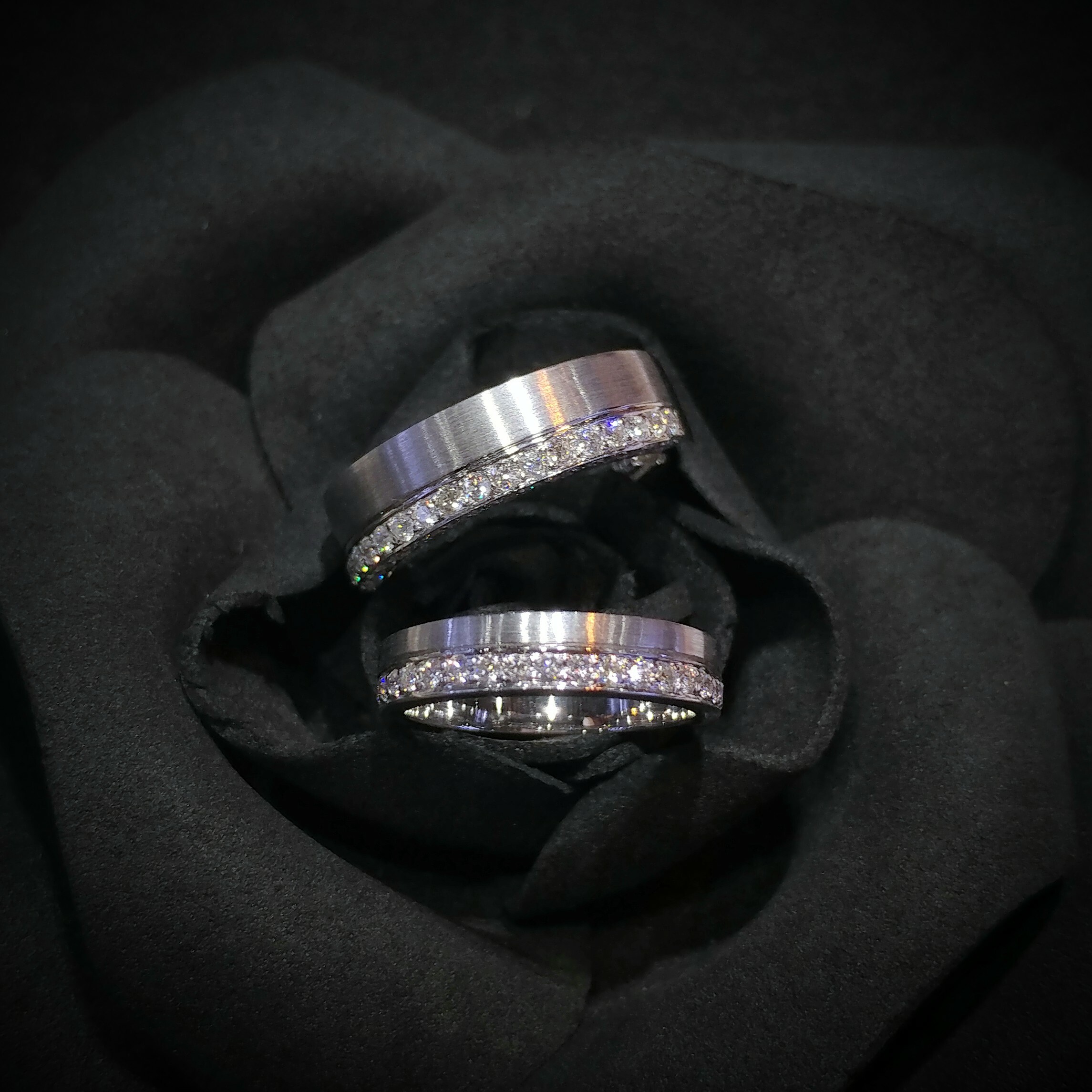 18K White Gold 0.81ct Diamond Wedding Rings