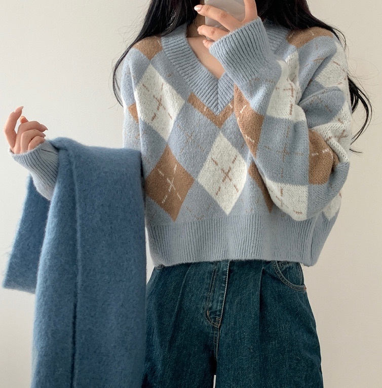 【優惠預訂】韓國V領菱格冷衫（4色）