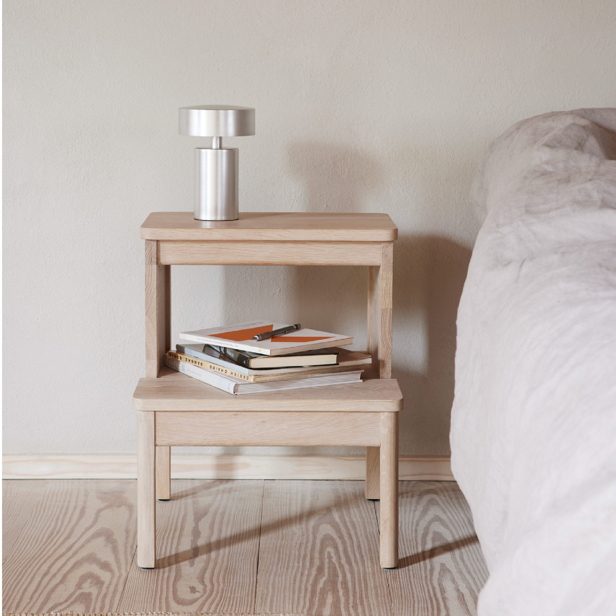 (預購) 起步 / 椅凳 by Form & Refine