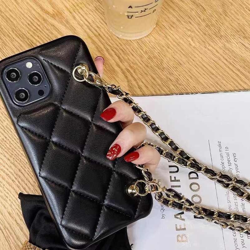 訂製蘋果小羊皮皮質鏈條斜挎小香風手機殼