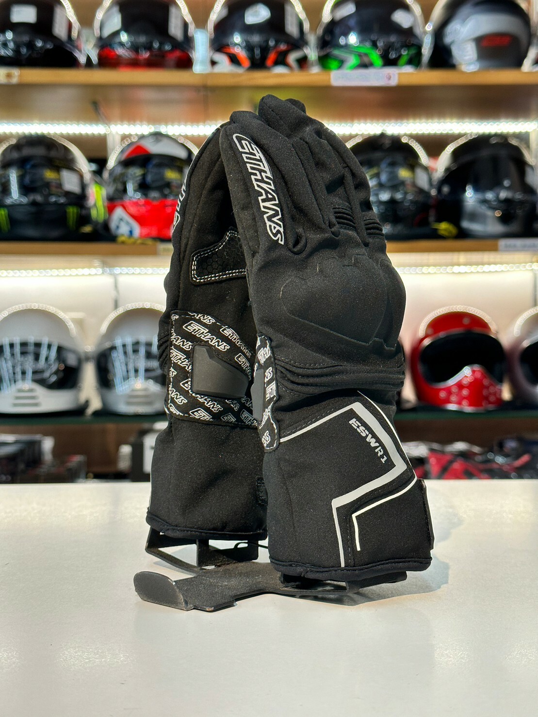 Ethans 伊森 WR1 黑 防摔手套 可觸控 防水 防風 保暖