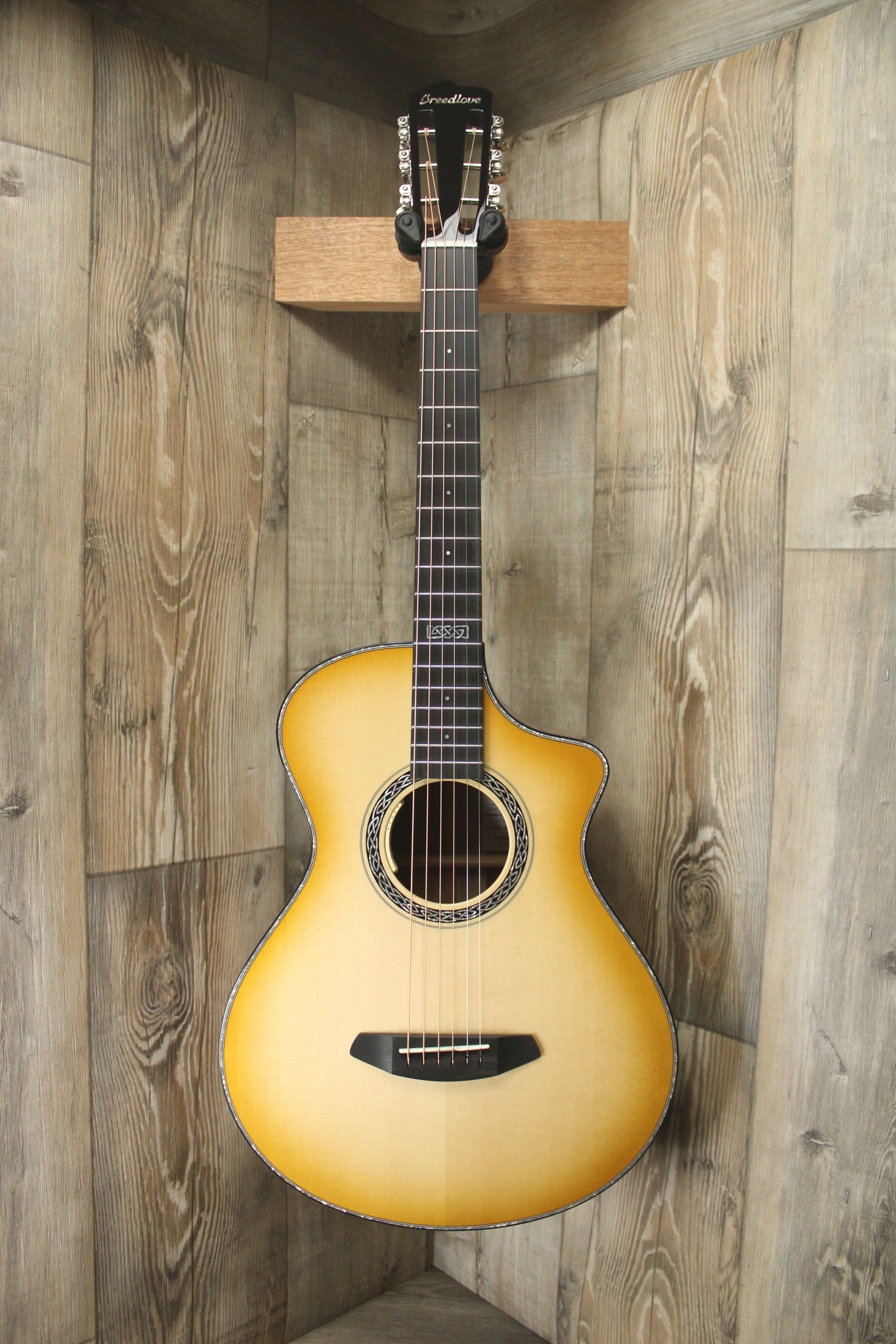 Breedlove CONCERTINA GUITAR 阿迪朗達克+可可波羅木 手工木結他 12 fret結他