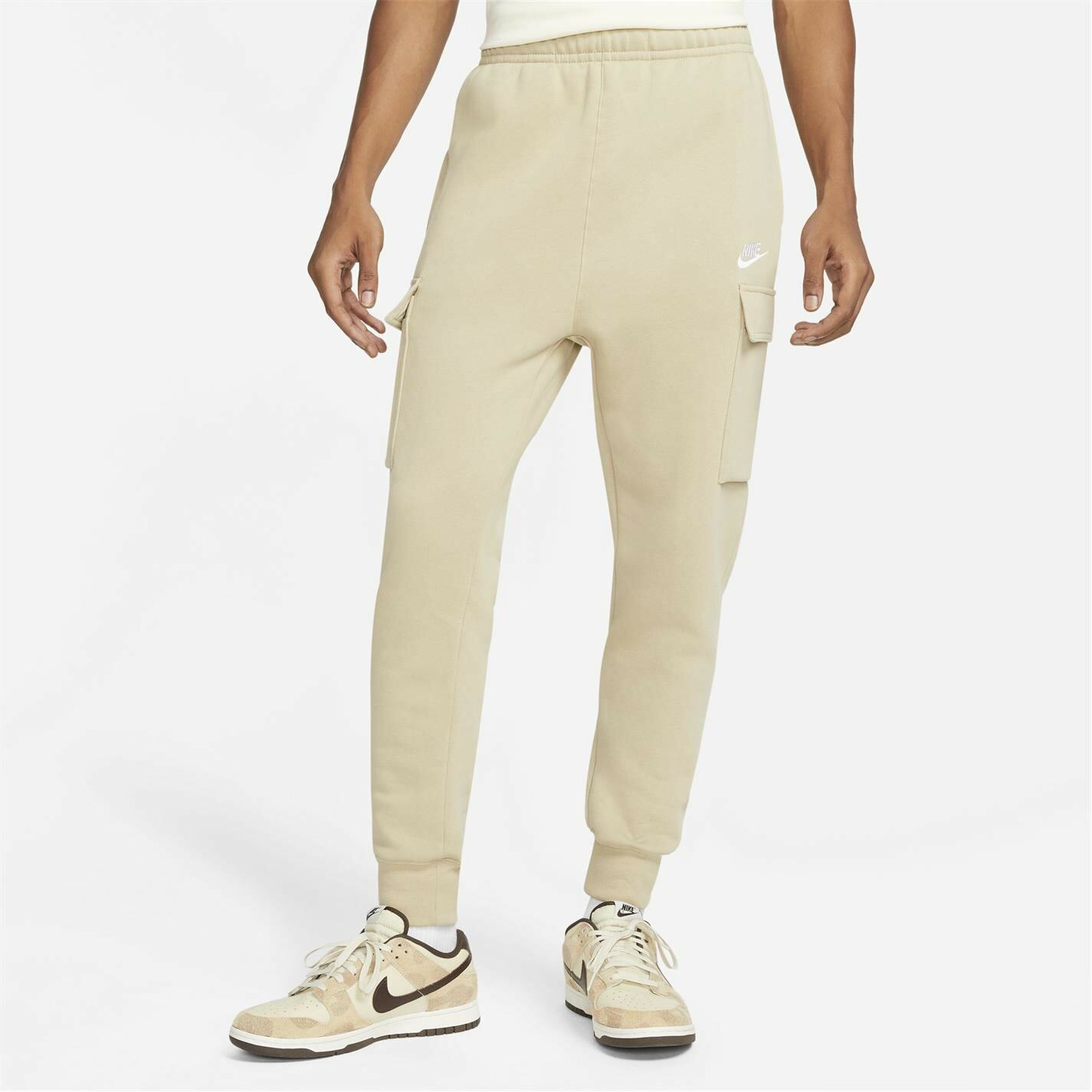 Nike Club Fleece Cargo Joggers Rattan Beige