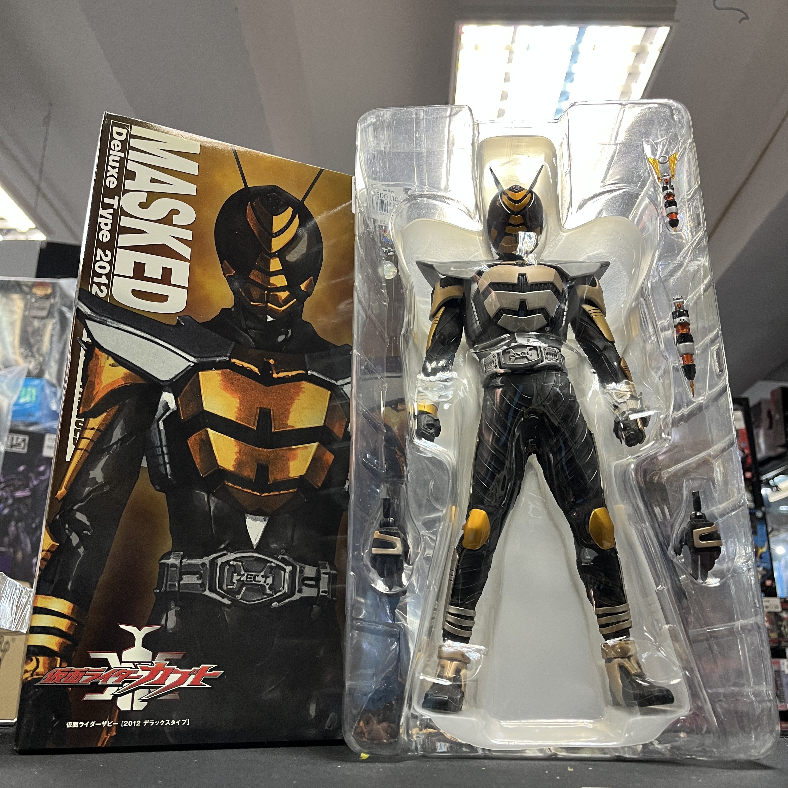 幪面超人-RAH  The Bee