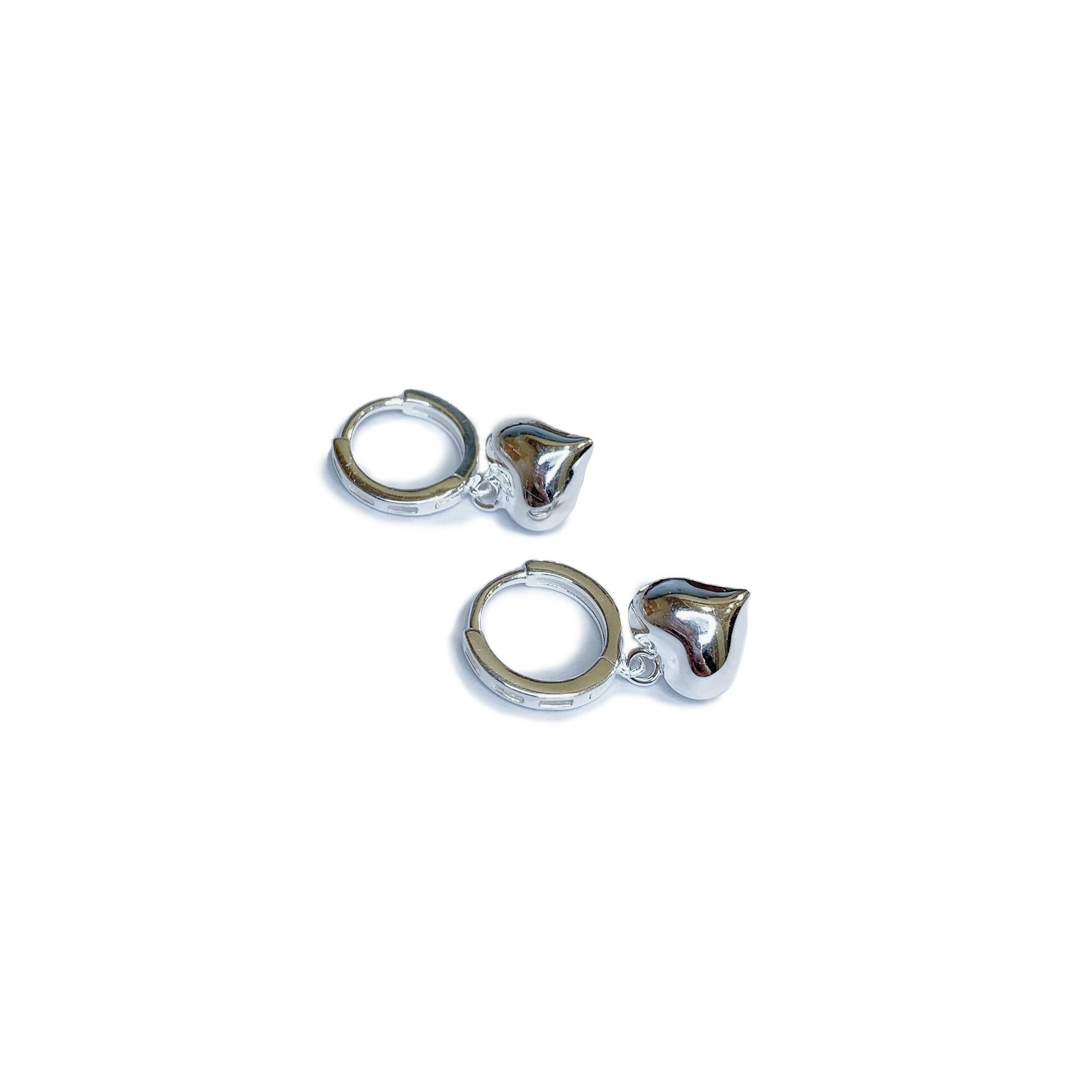 純銀易扣-垂吊立體桃心 2色(單支價)