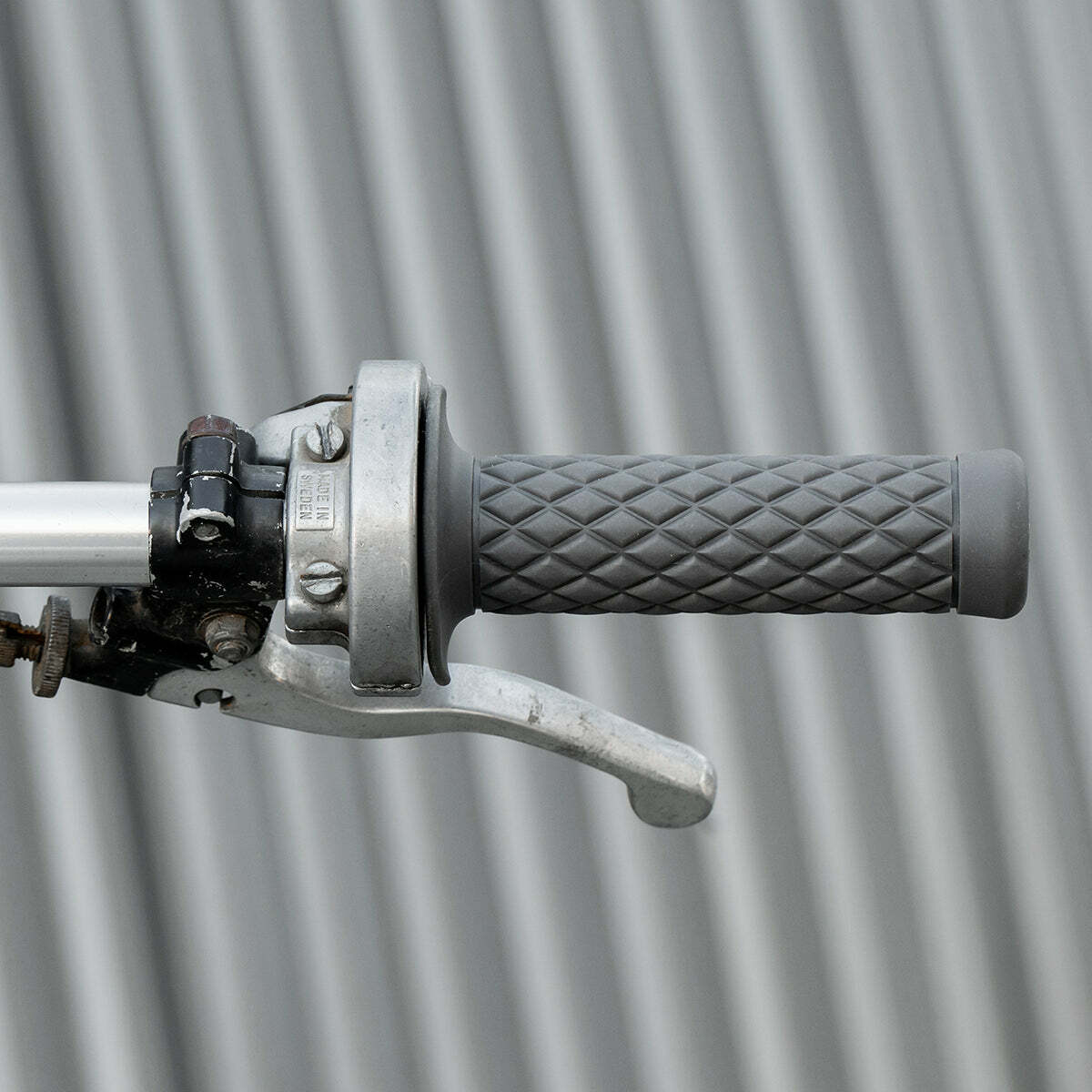 Biltwell 橡膠 握把套 菱格紋 (有邊) - 灰