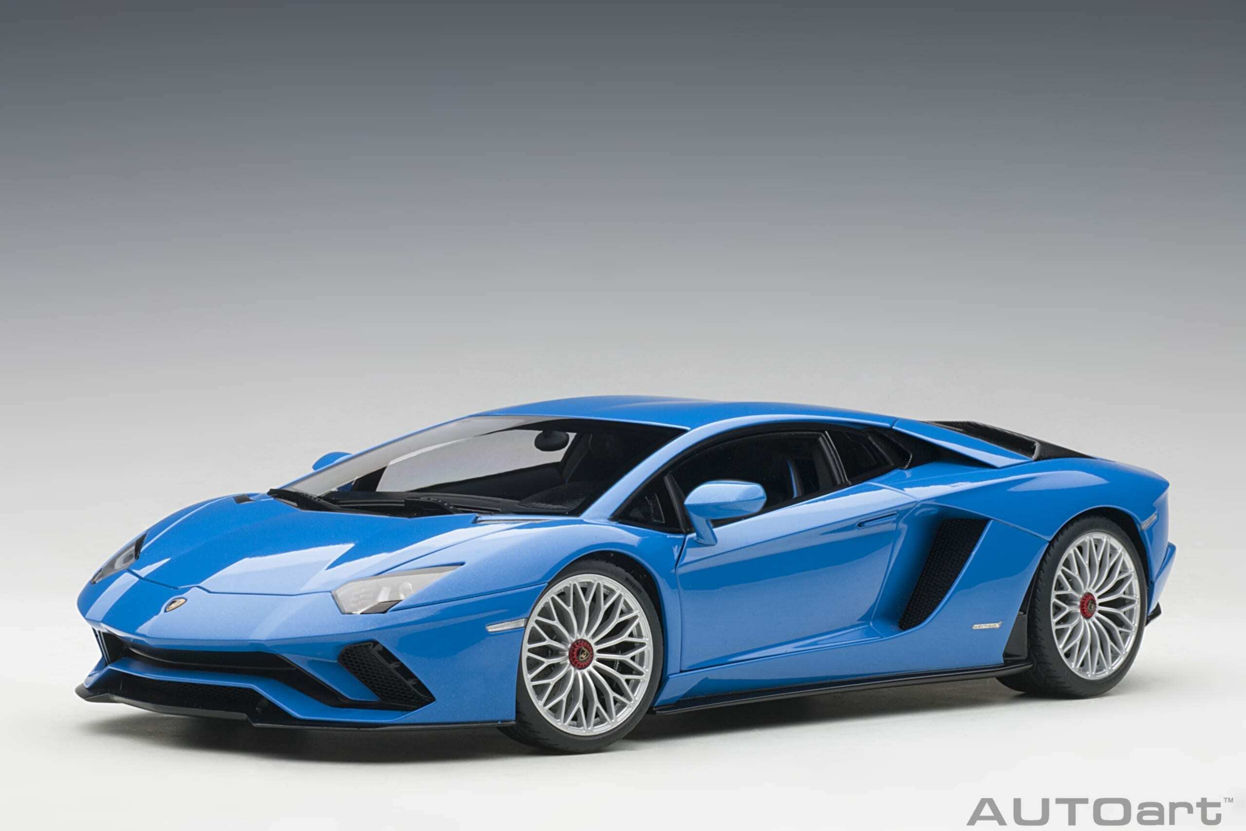 1/18 AUTOART Lamborghini Aventador S (Blu Nila) (79134)