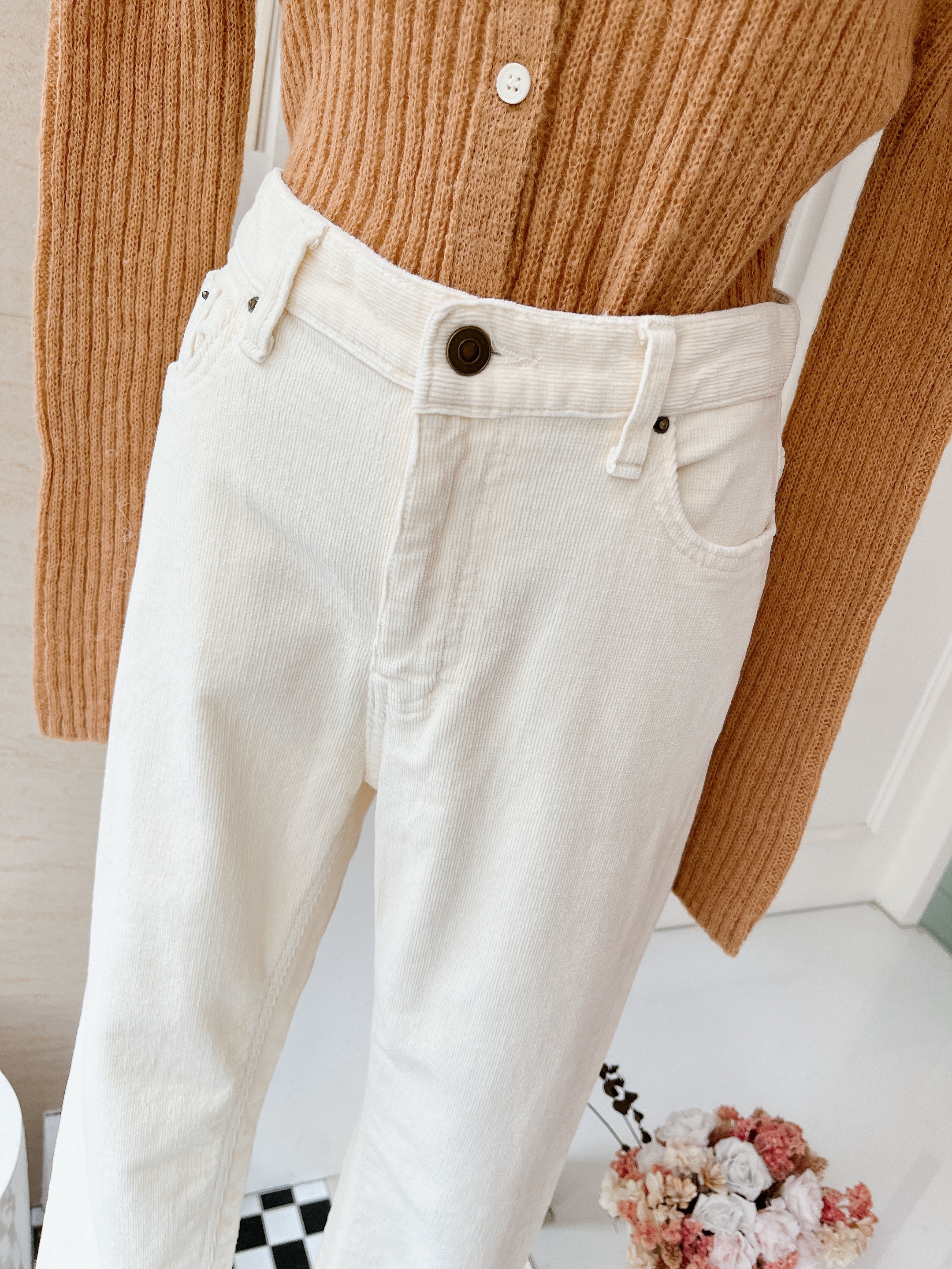 H2301013白色燈心絨直筒褲 30(L)