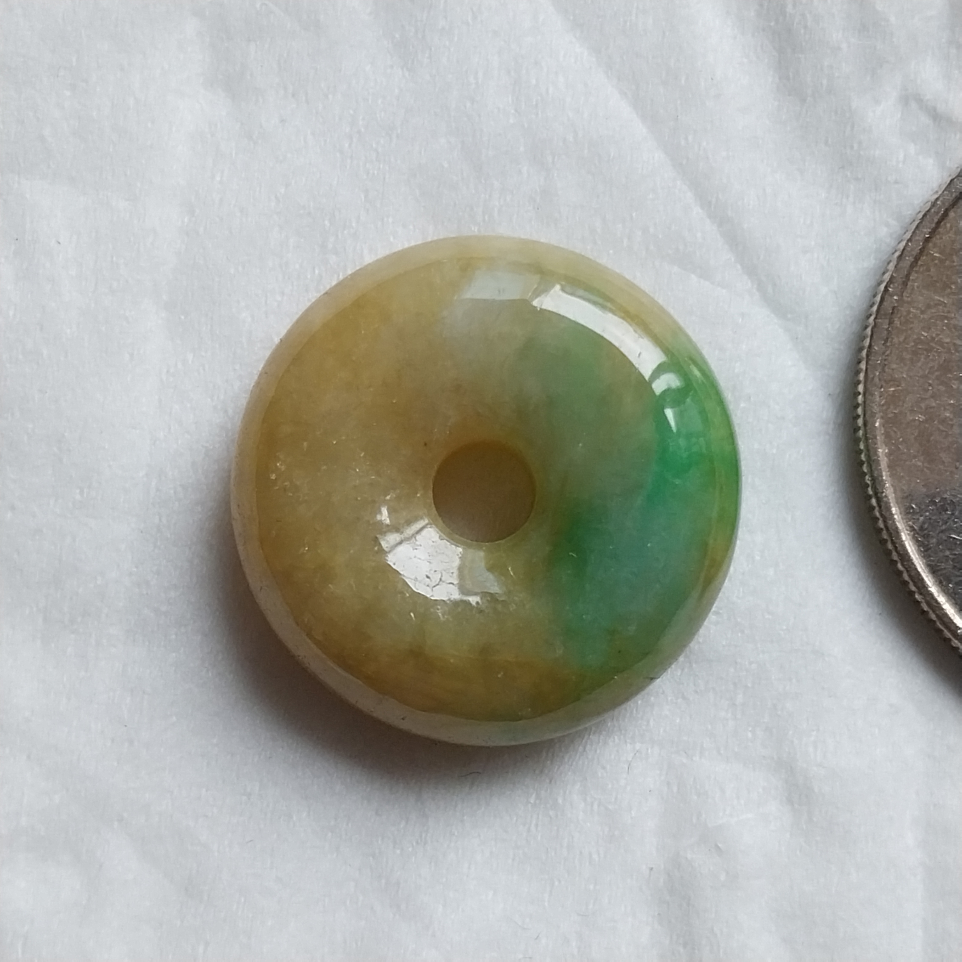J2113 冰糯黃翡飄綠小平安扣 (18.5mm直徑)
