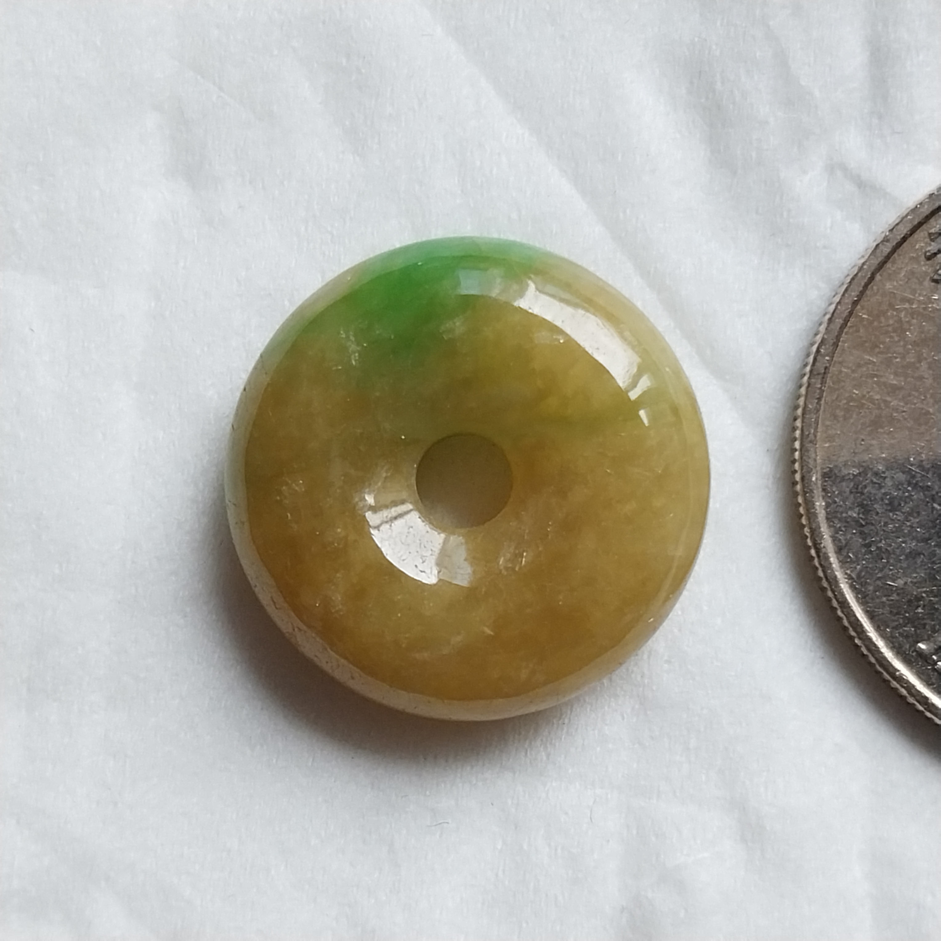 J2113 冰糯黃翡飄綠小平安扣 (18.5mm直徑)