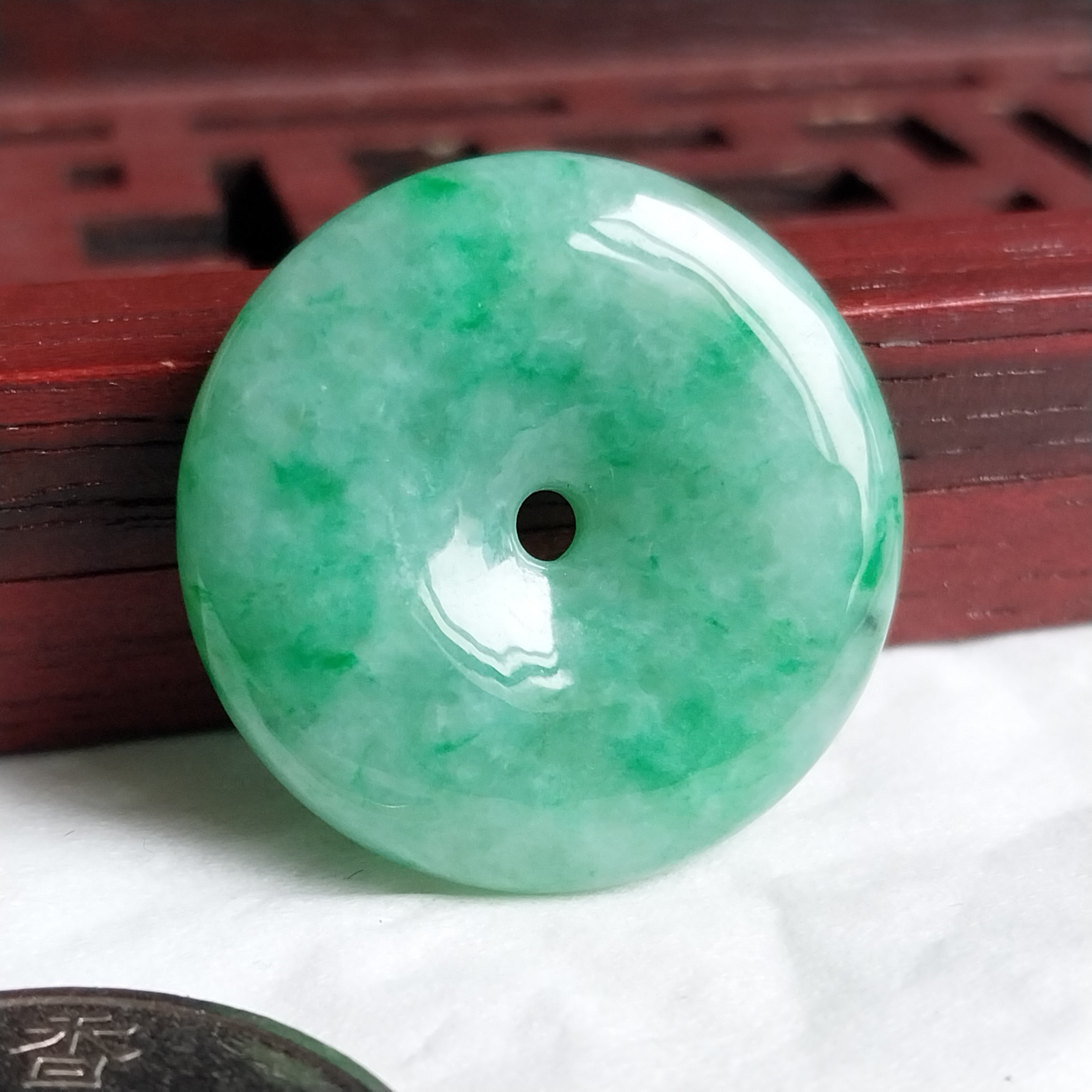 J2123 冰飄陽綠花平安扣 (24.8mm直徑)