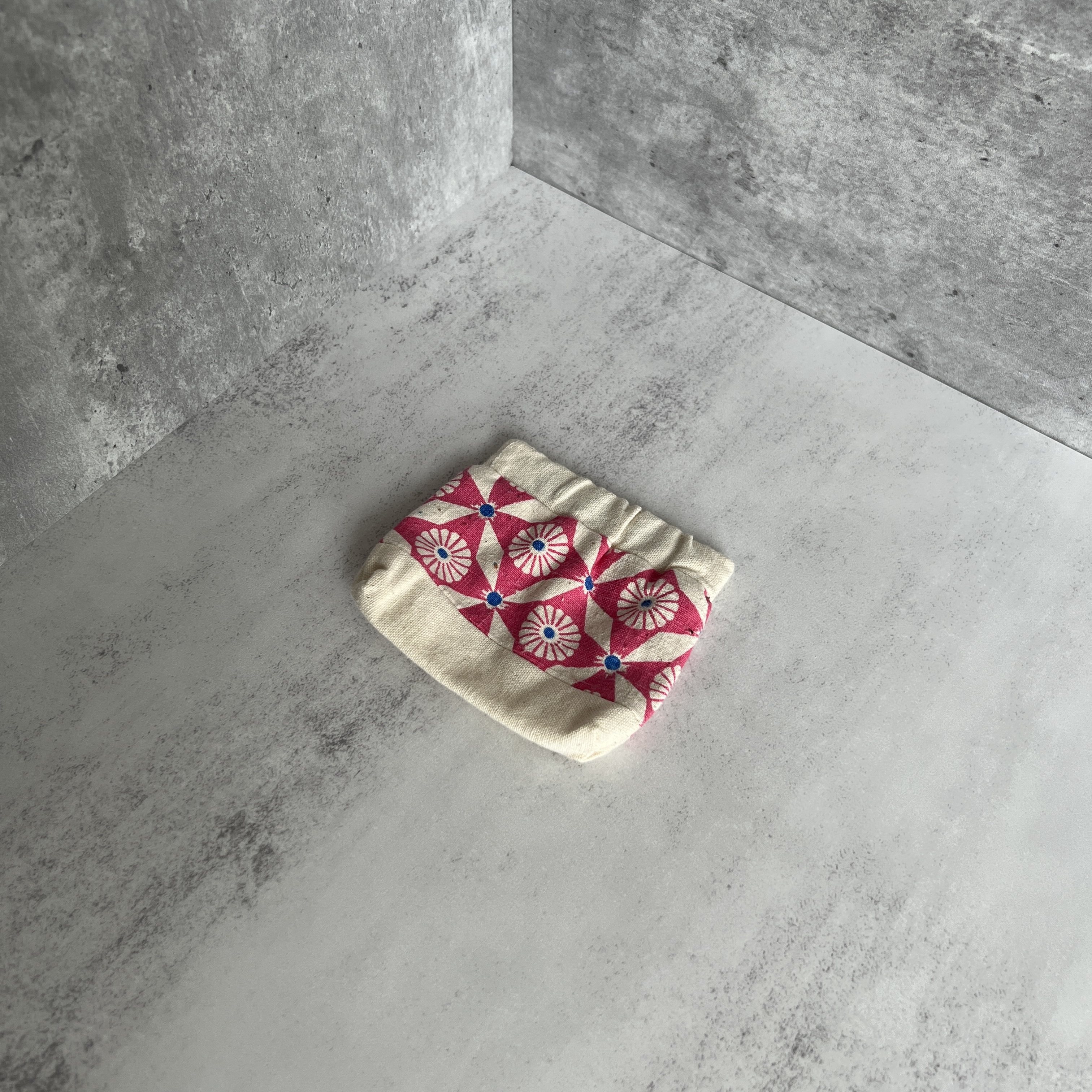 彈口快取小錢包（粉紅色圖案）