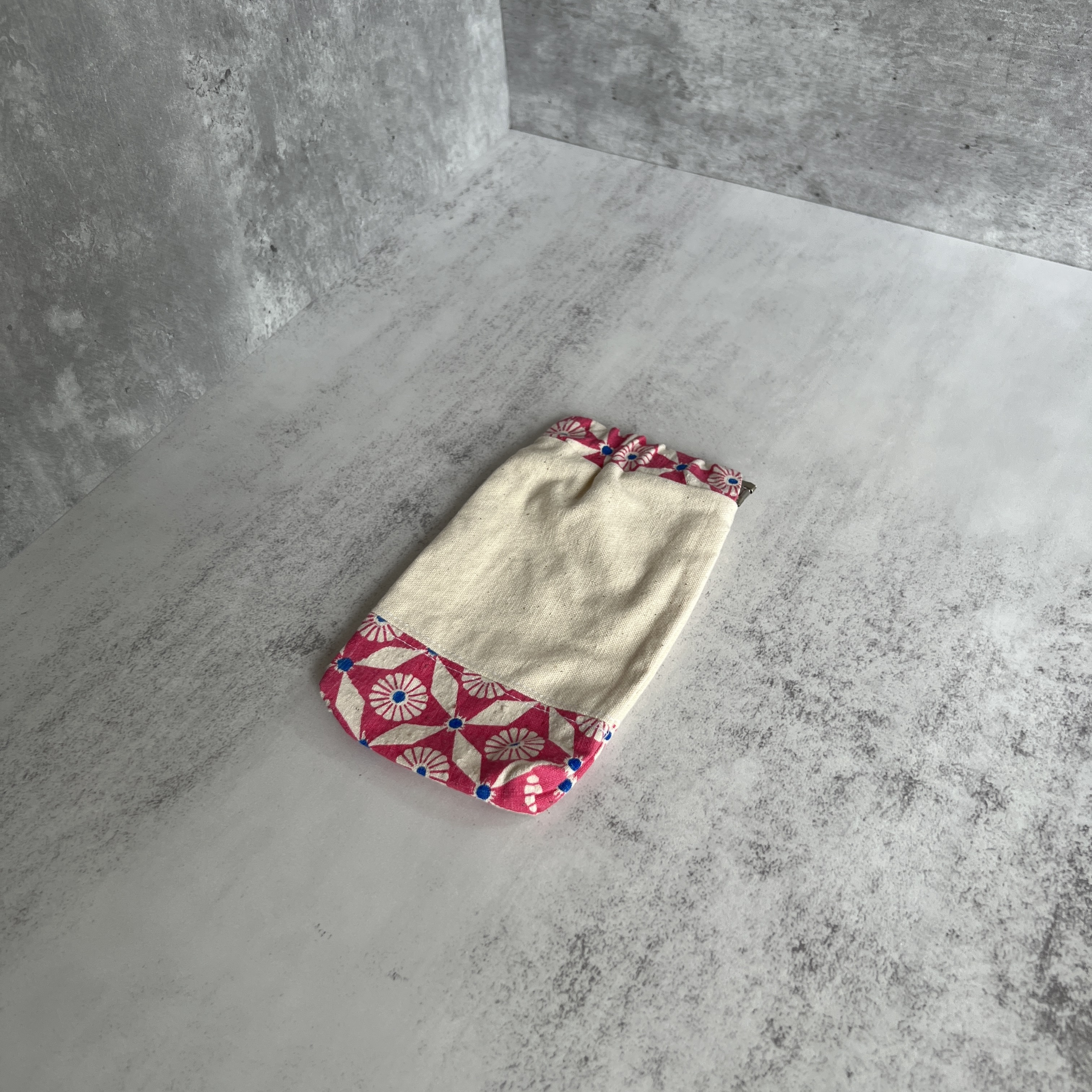 彈口快取筆袋（粉花白色）