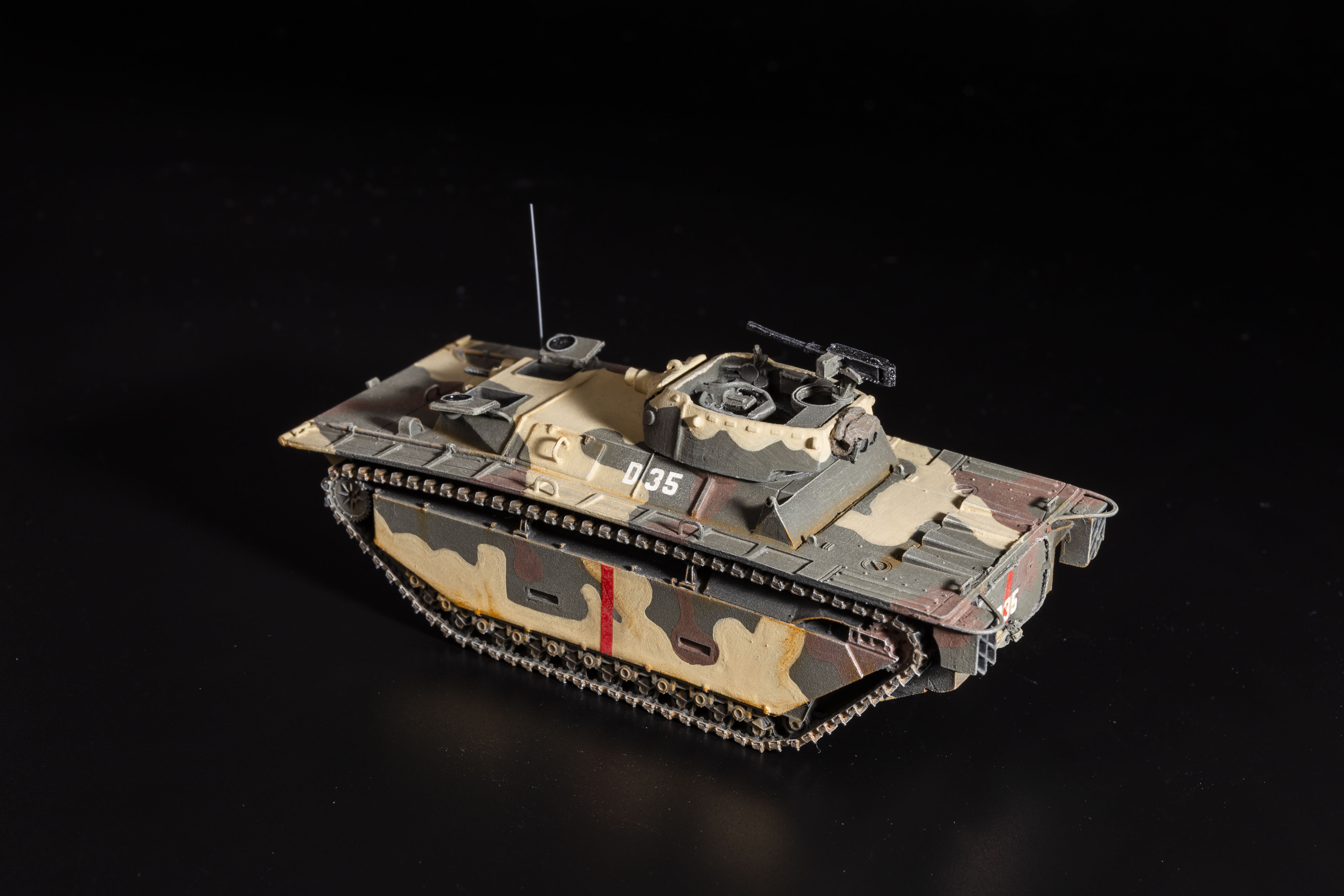 Artitec 6870163 HO規 LVT (A)4 坦克