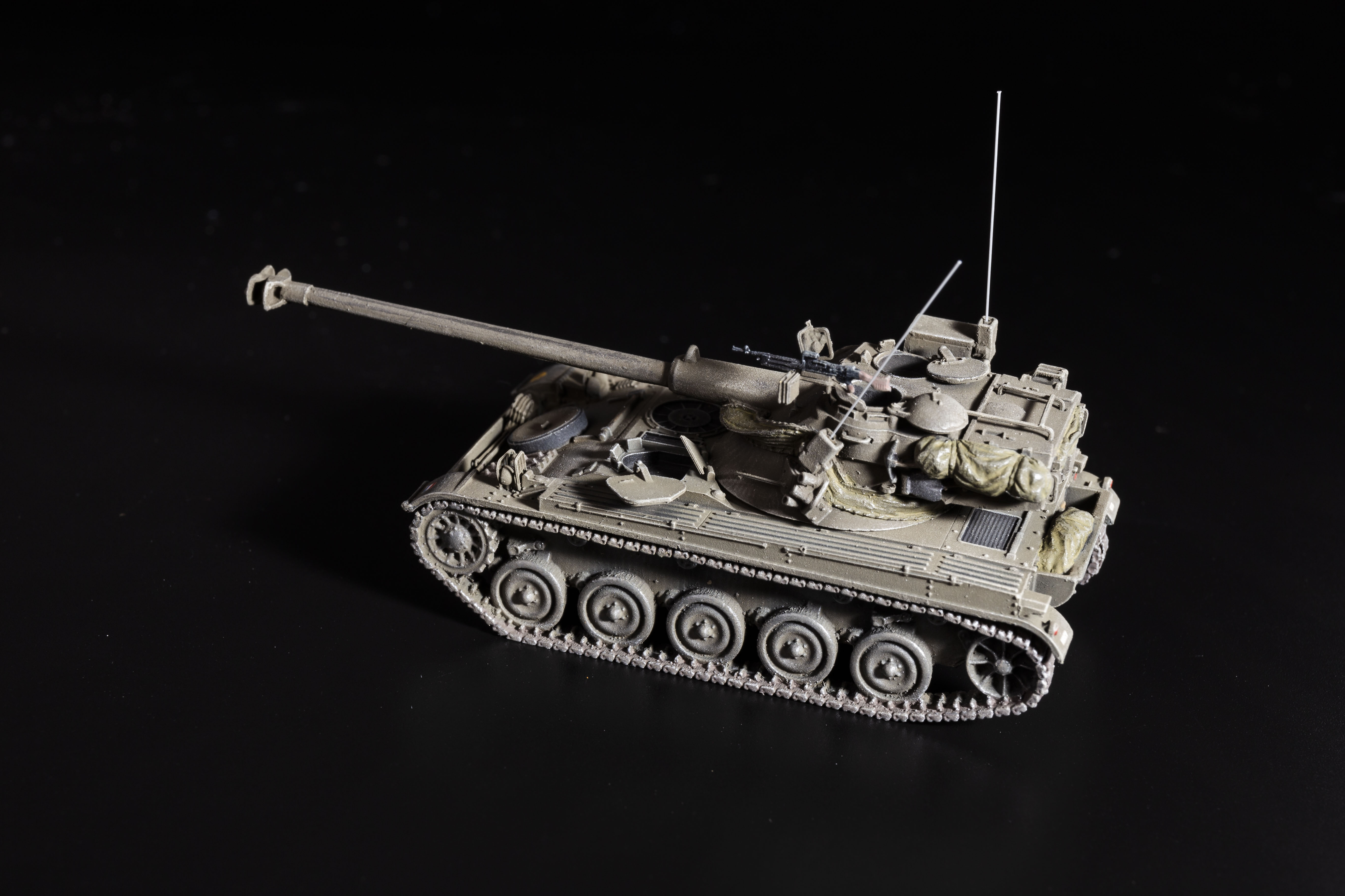 Artitec 6870408 HO AMX 13 輕型坦克