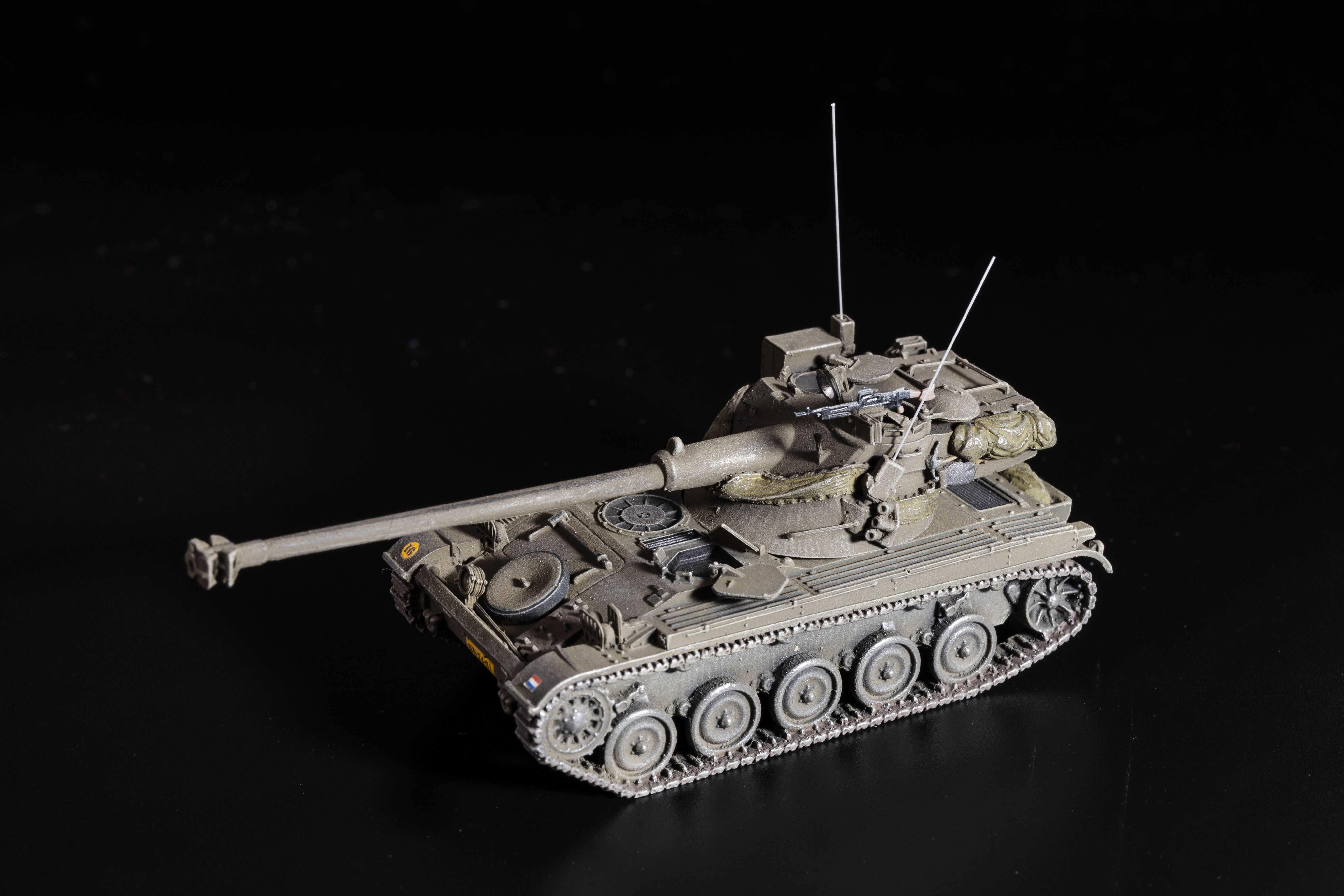 Artitec 6870408 HO AMX 13 輕型坦克