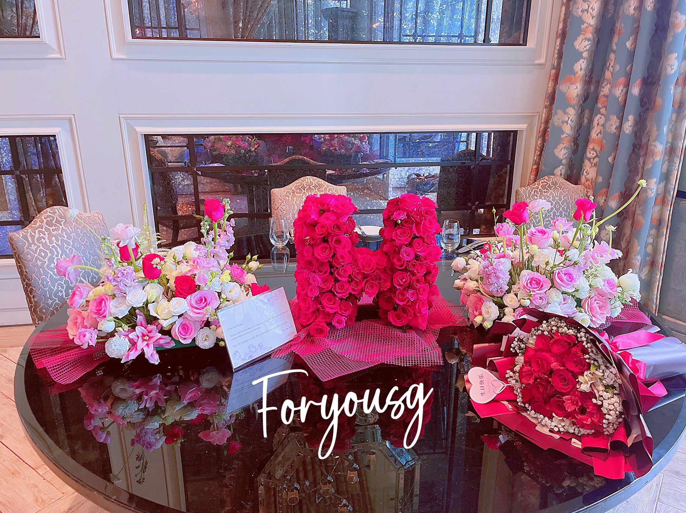 Dining Table Fresh Flower