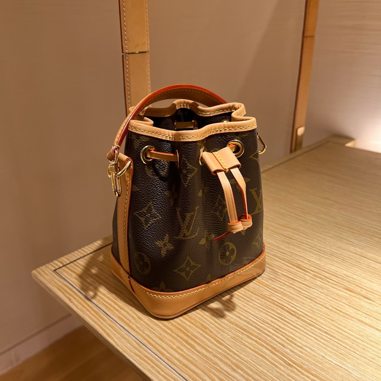 LOUIS VUITTON NANO NOÉ 水桶包 手提 肩背包 老花 M81266 現貨