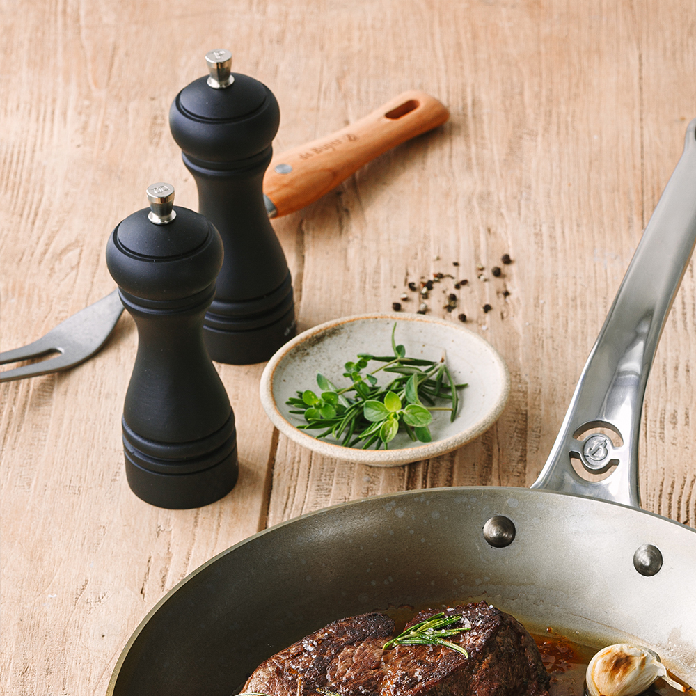 JAVA  l 胡椒粒/海鹽研磨罐 25CM l 黑色