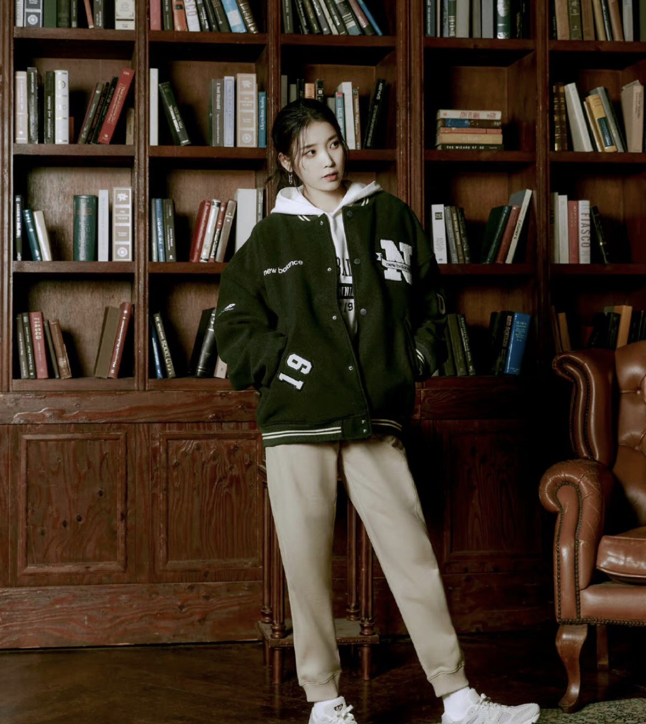 即將到貨New Balance美式復古刺繡Logo拼接毛呢外套 男女同款 Jan-