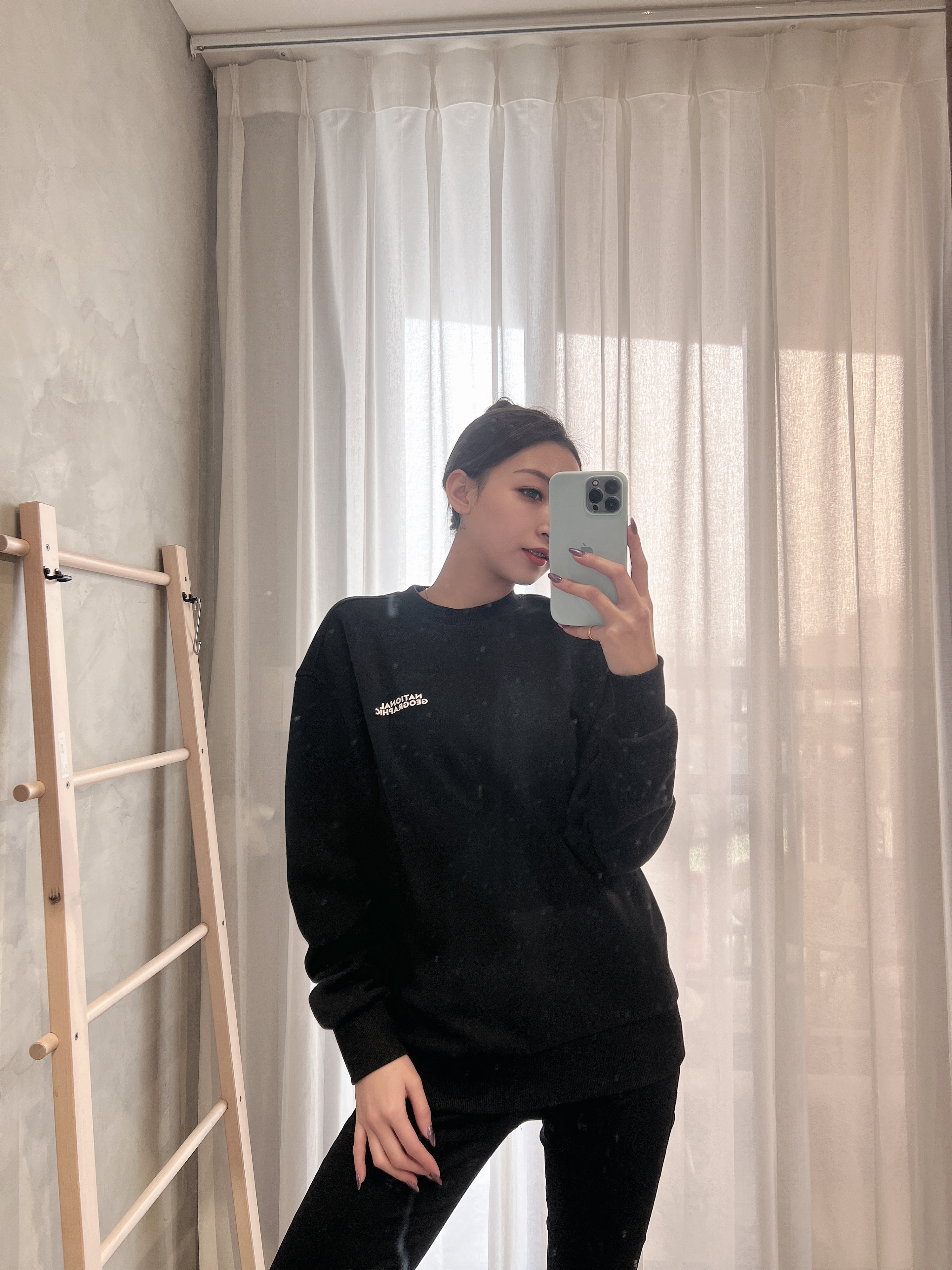 現貨 國家地理 NATIONAL GEOGRAPHIC 中性 地球長袖大學T恤 炭黑 Jan-