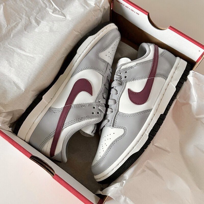 Nike Dunk Low 灰白酒紅勾勾 (DD1503122)