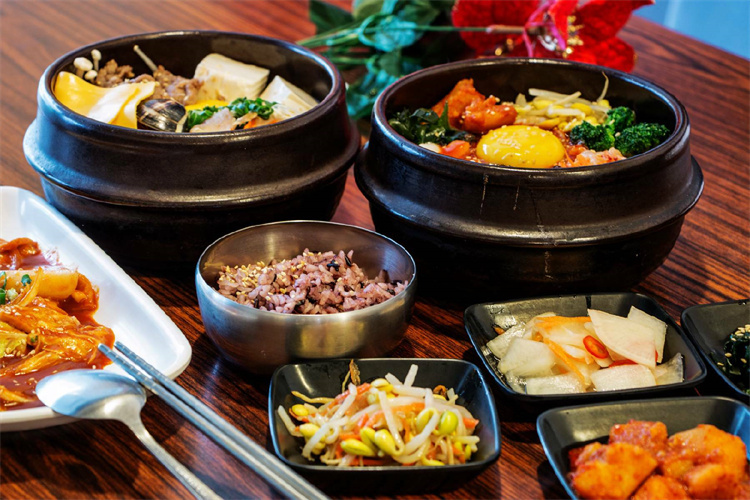 【高雄】韓金閣 - 正統韓式雙人套餐券