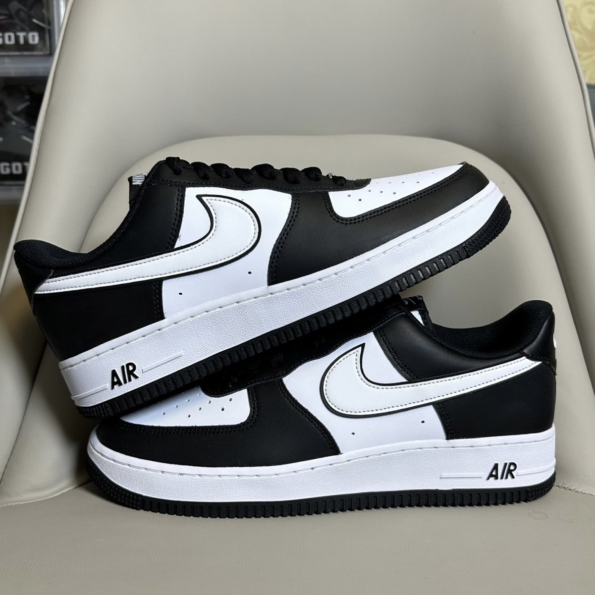 NIKE AIR FORCE 1 AF1 熊貓黑白男鞋DV0788-001 / 現貨