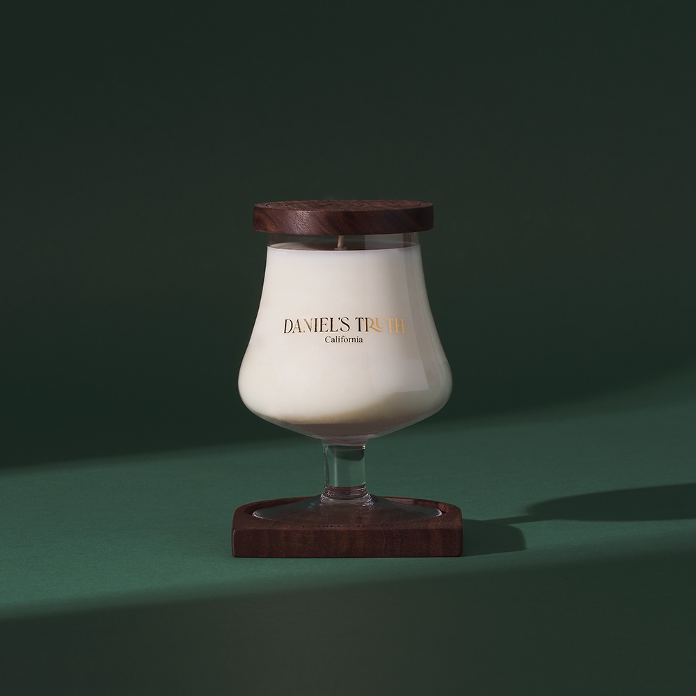Daniel's Truth Cognac Candle 310g - BOMBSHELL