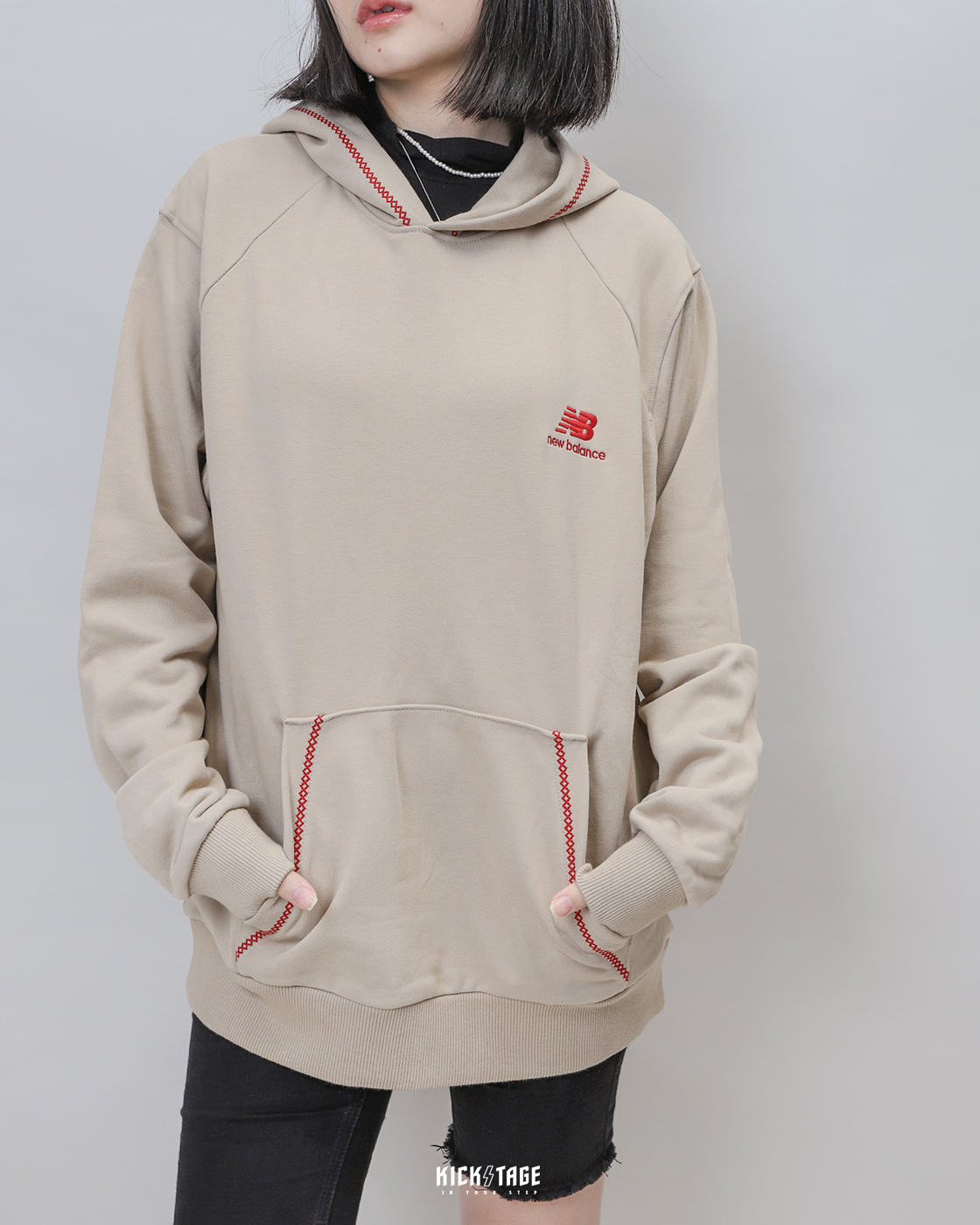 **特價商品售出不退換**男女款 NEW BALANCE ATH LNY HOODIE 奶茶色 新年 刺繡 車線 帽T【AMT31570BNN】NBCNY