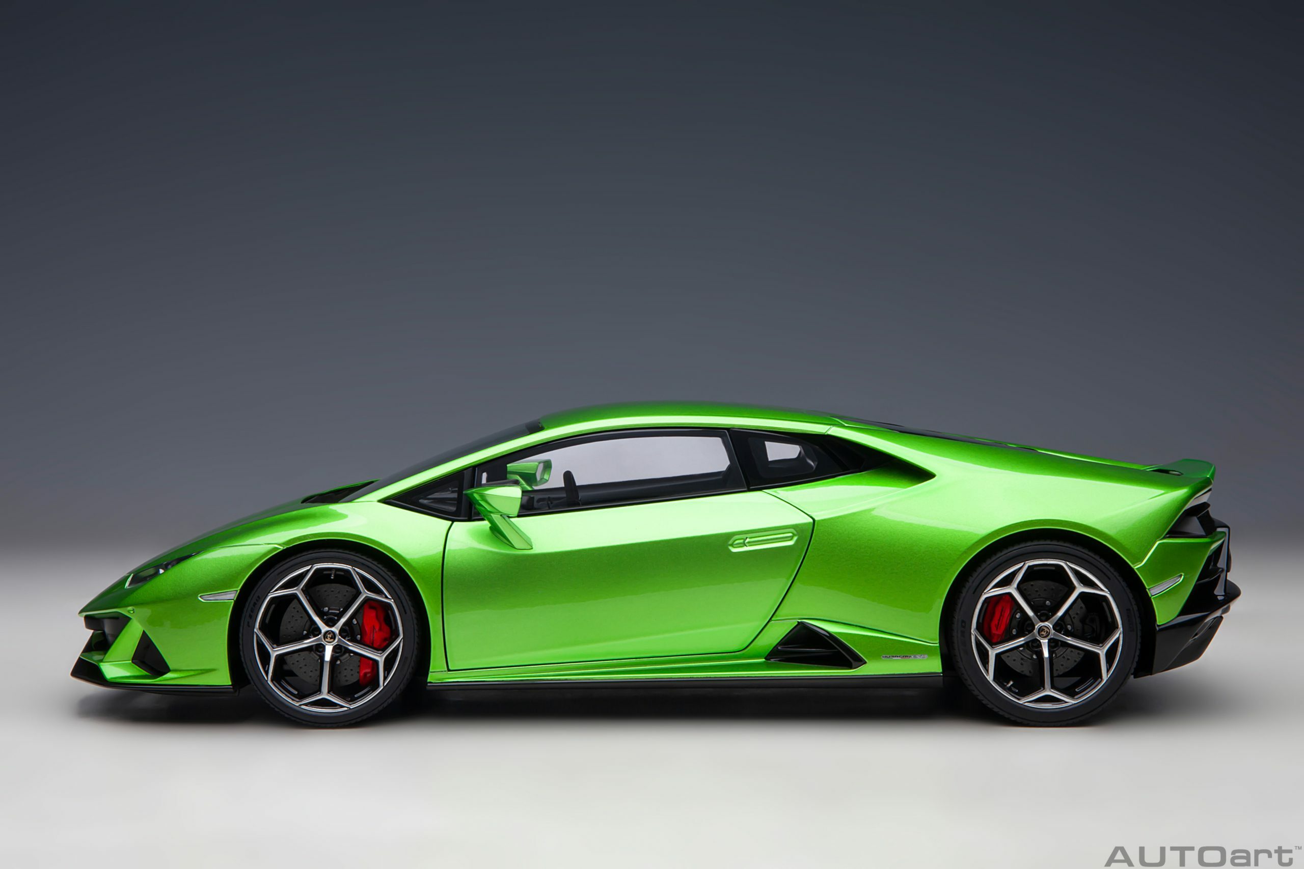 1/18 AUTOART Lamborghini Huracan Evo (Verde Selvans) (79215)