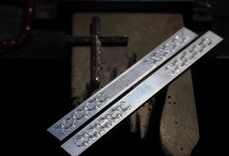 K18 Guardian Eagle (Square) / Double Arabesque Bangle