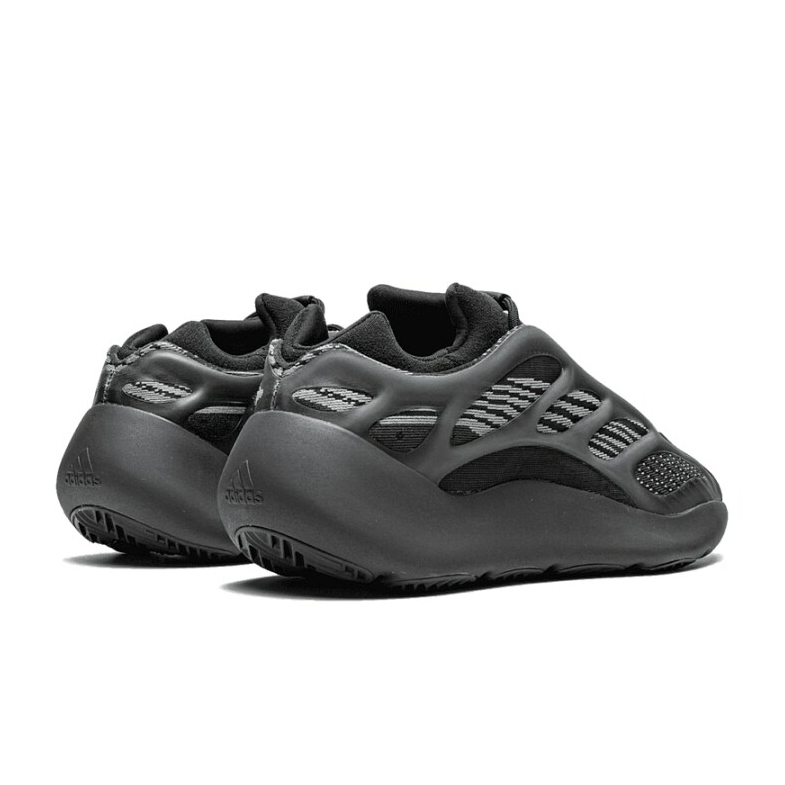 【 瑕疵出清｜adidas YEEZY BOOST 700 V3 DARK GLOW 限定款 】