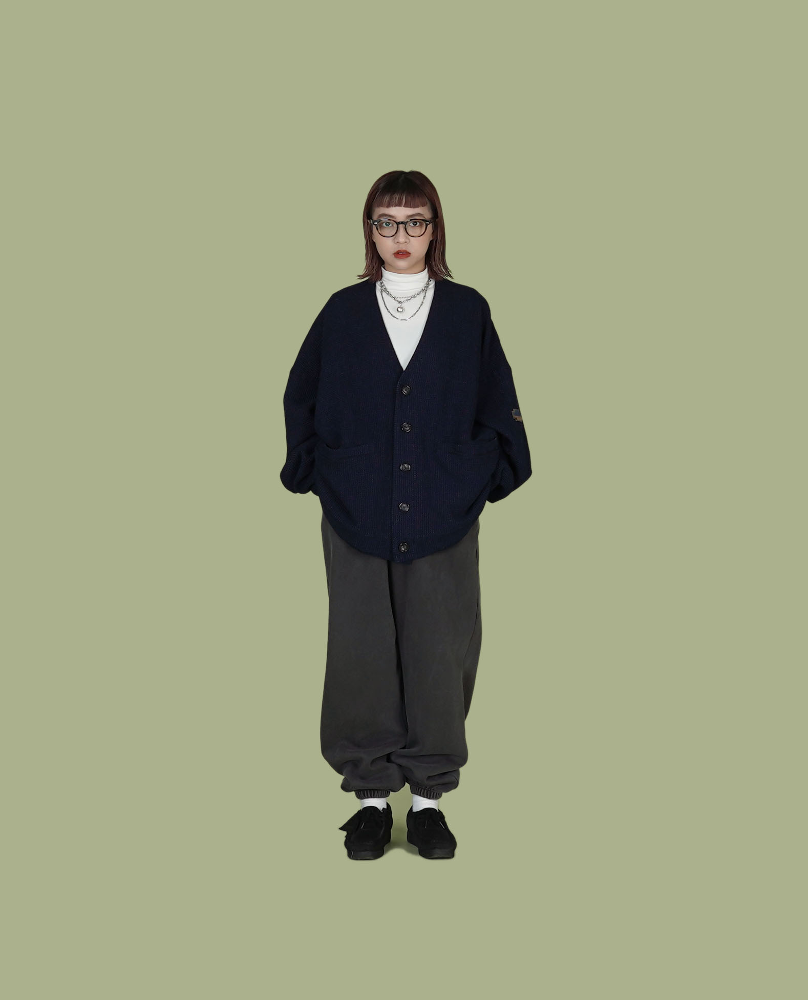 O.POism  歐波医生日本製藍染十字臂章V領罩衫