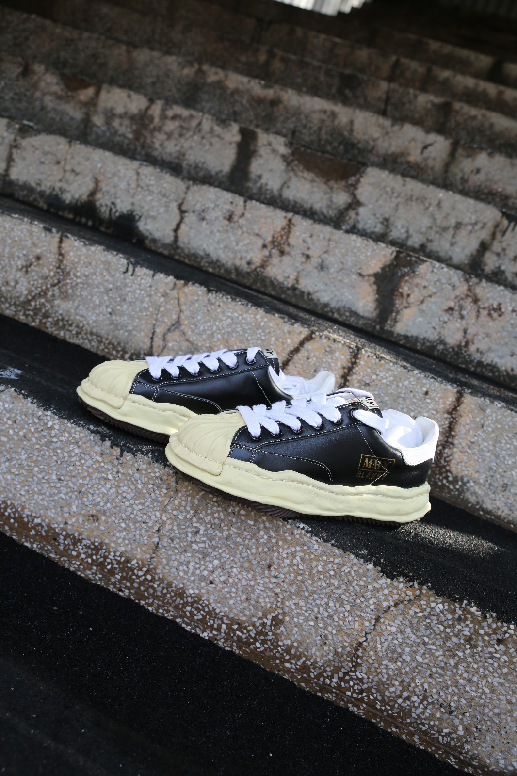 {現貨} MMY MAISON MIHARA YASUHIRO BLAKEY Low “Black Leather/Vintage”