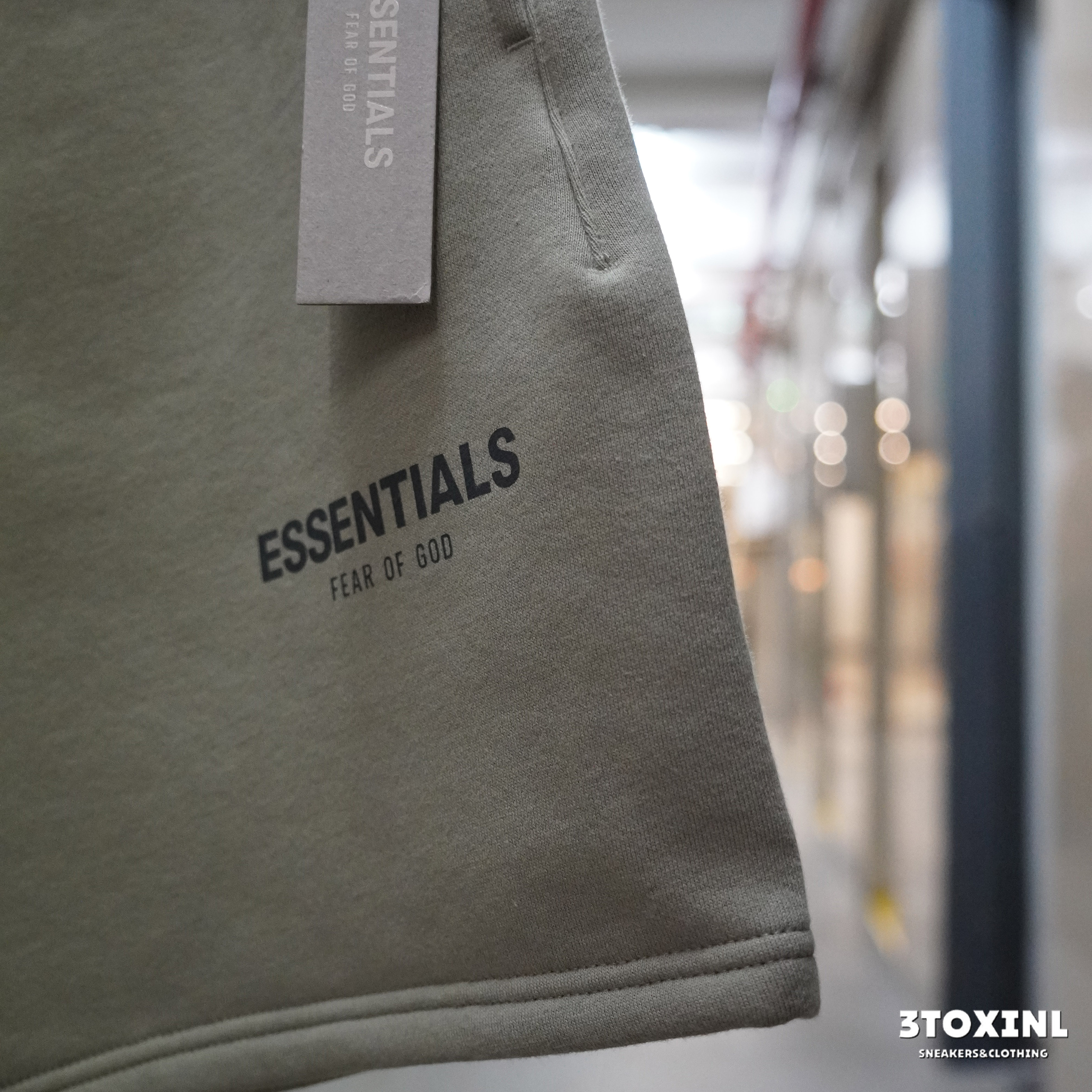 (現貨) Fear of God Essentials Shorts - Pistachio (FW21)