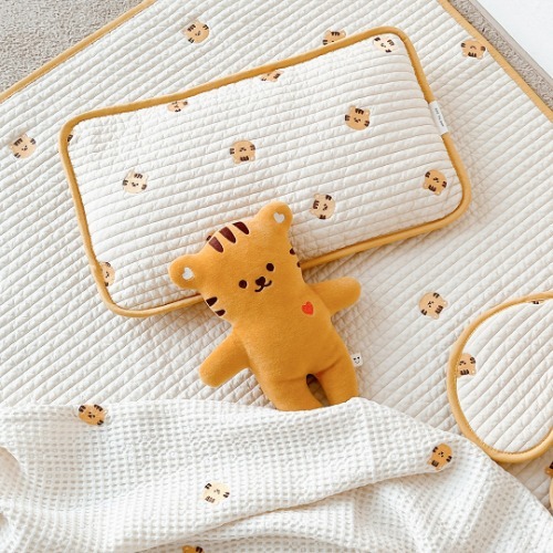 (現貨) DTD 包邊網面透氣枕