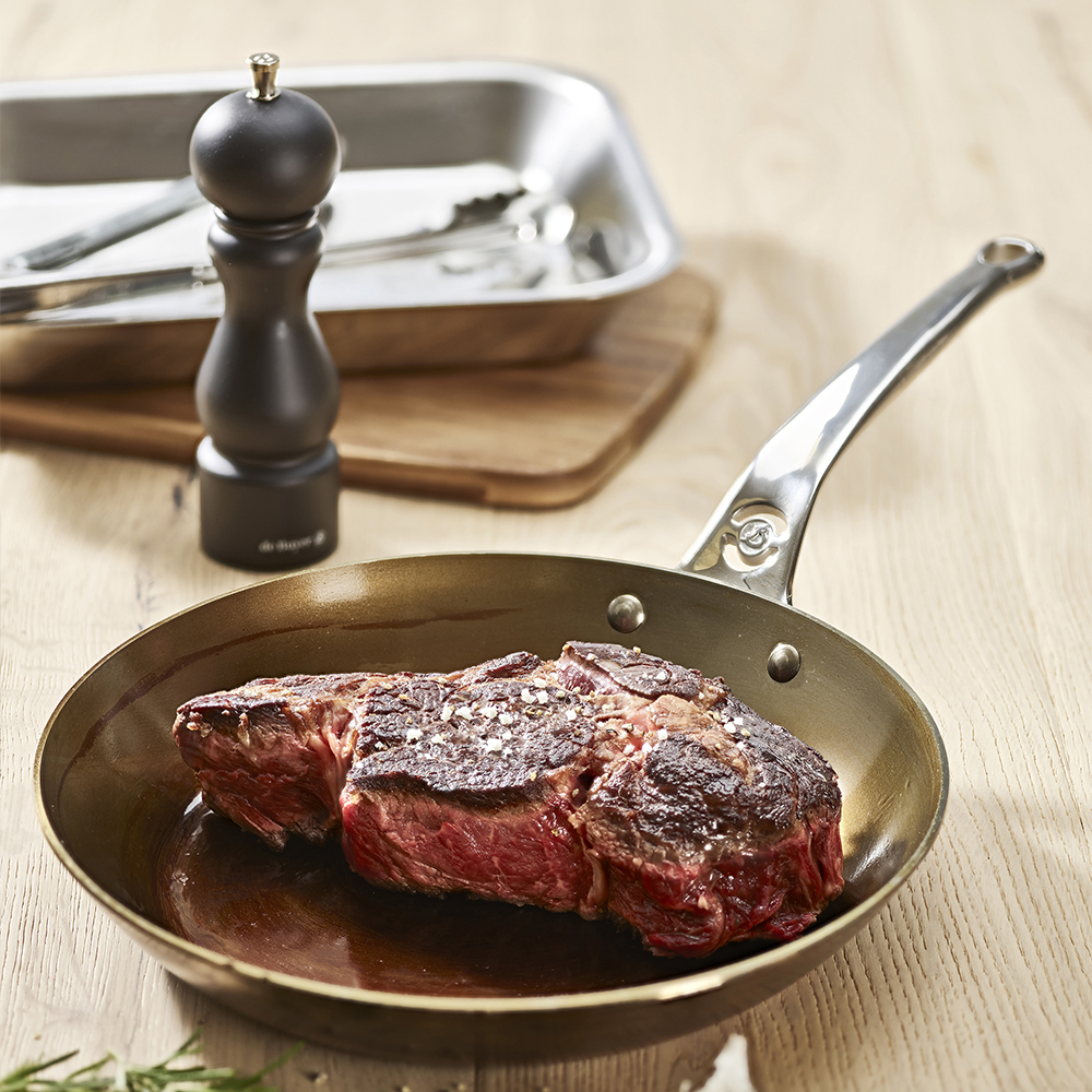 RUMBA l 胡椒＆海鹽黑色亮面烤漆通用研磨罐20CM l 黑